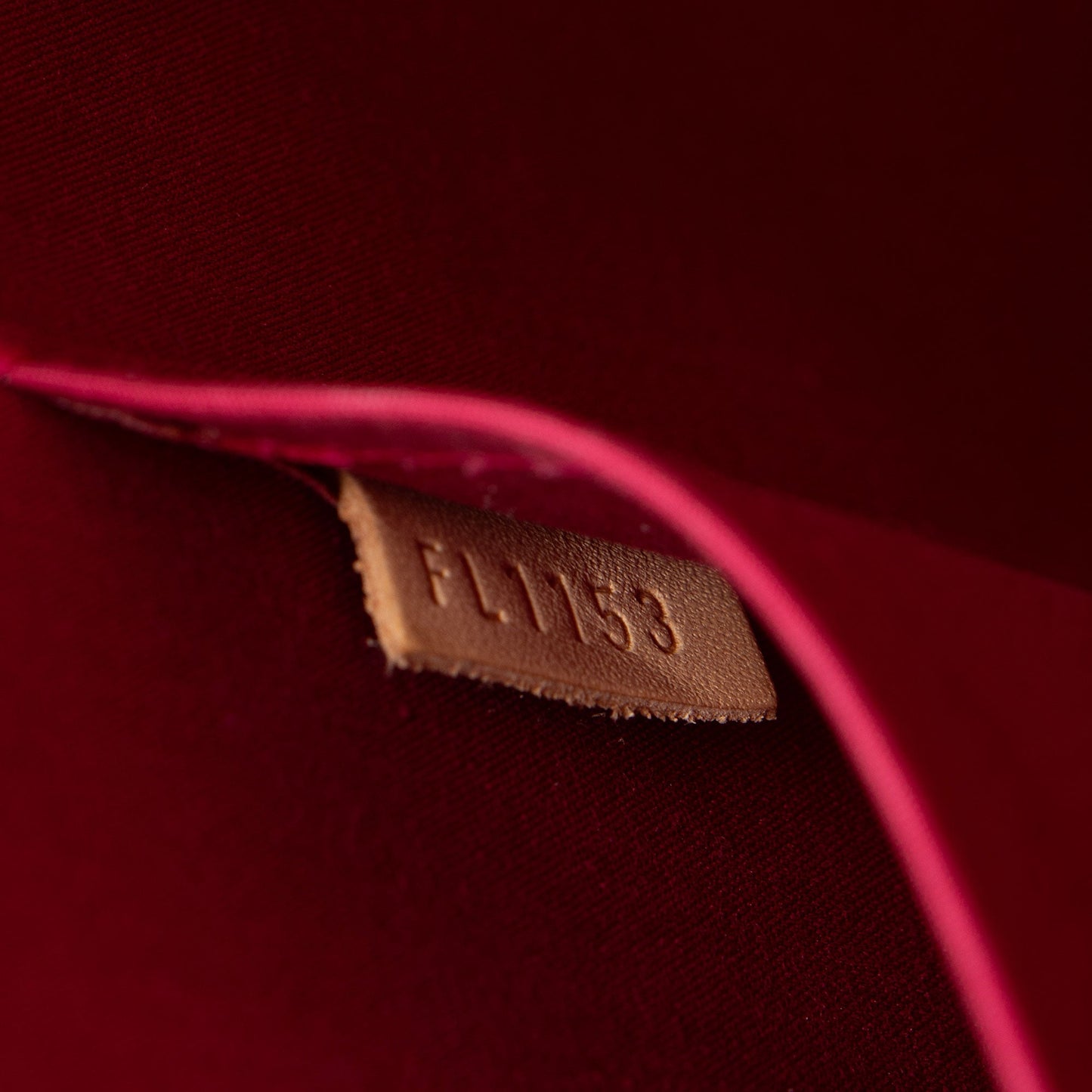 Louis Vuitton Monogram Vernis Alma PM Satchel (SHF-WV66qb)