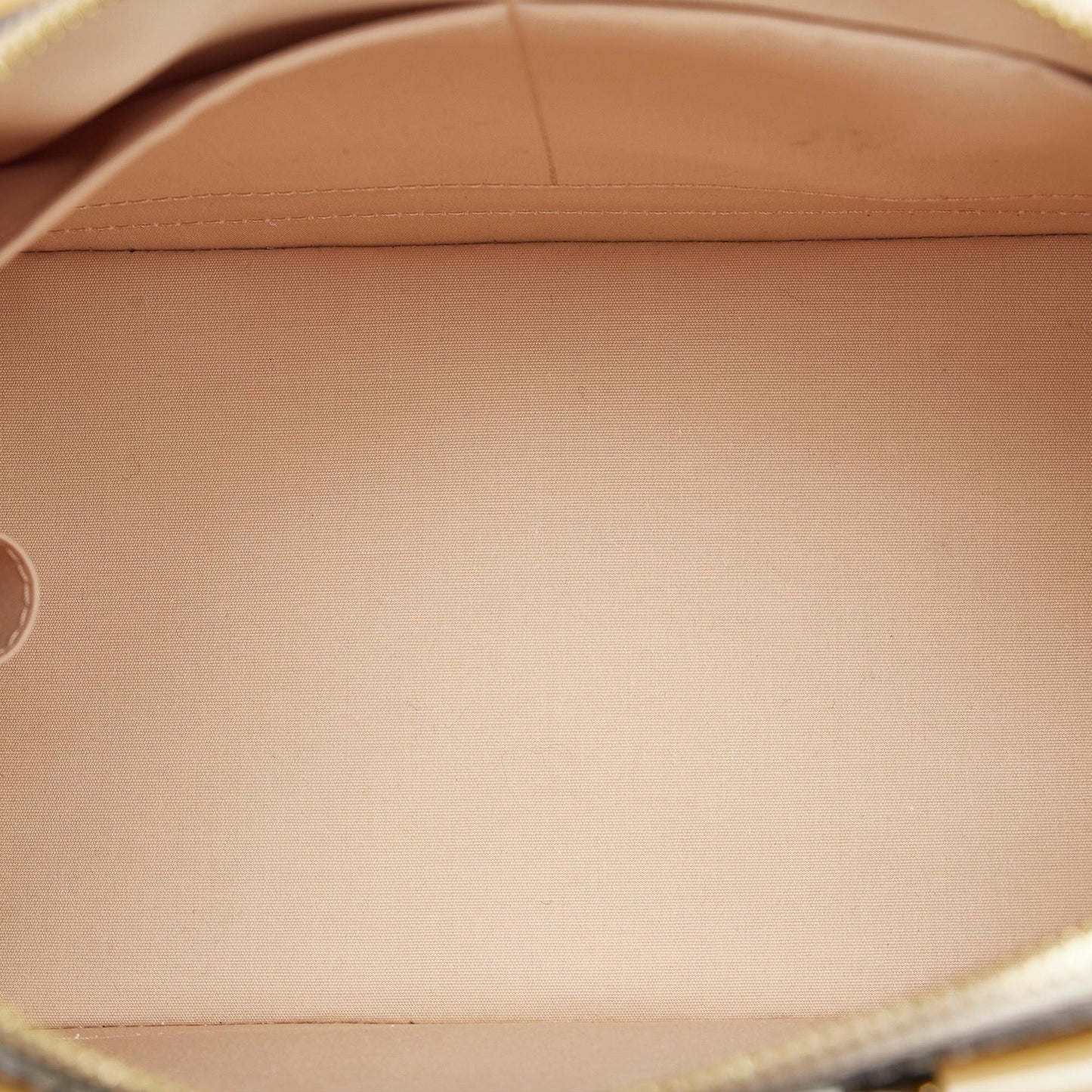 Louis Vuitton Monogram Vernis Alma PM (SHG-YSzmk9)