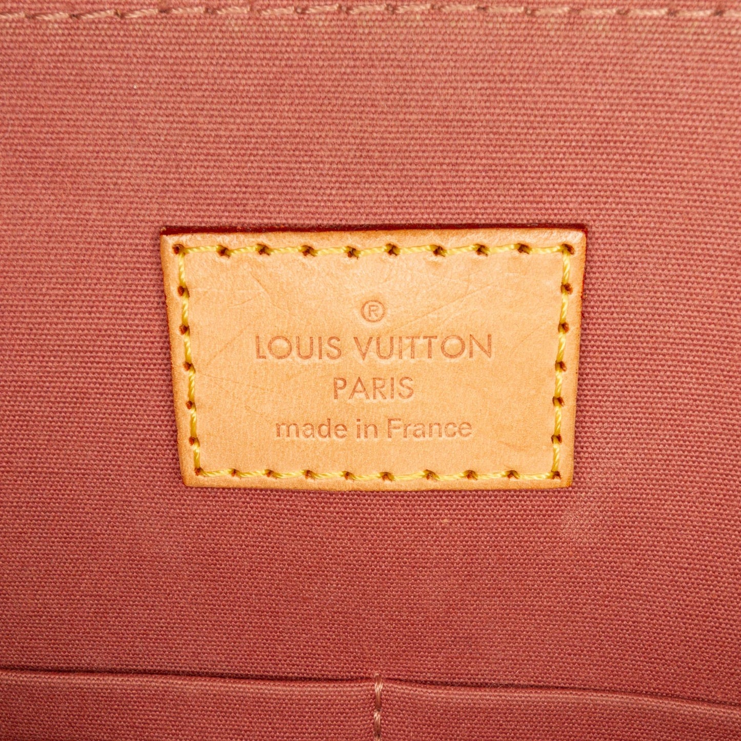 Louis Vuitton Monogram Vernis Alma PM (SHG-jdkAUa)