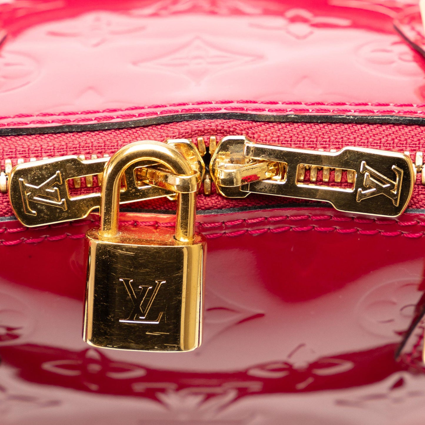 Louis Vuitton Monogram Vernis Alma PM (SHG-x1m67K)