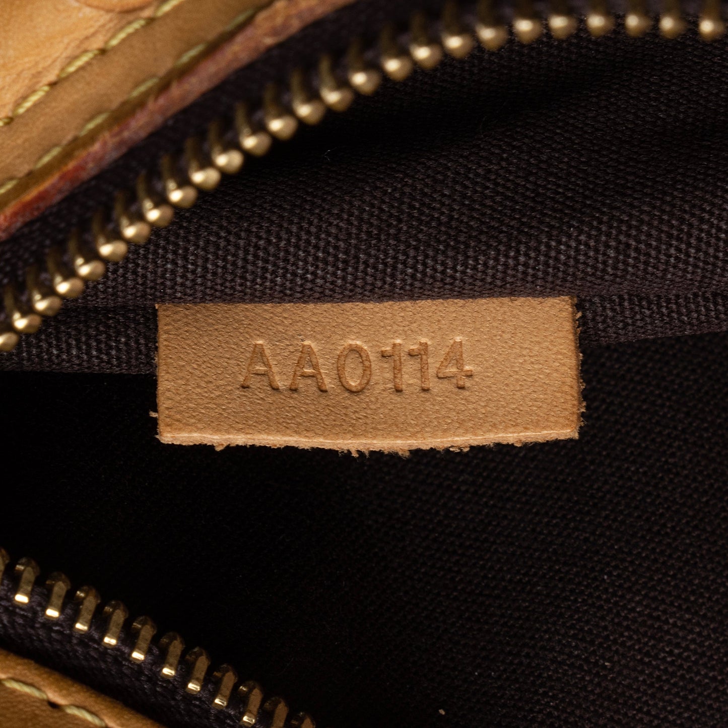 Louis Vuitton Monogram Vernis Brea MM Satchel (SHF-APAQxH)