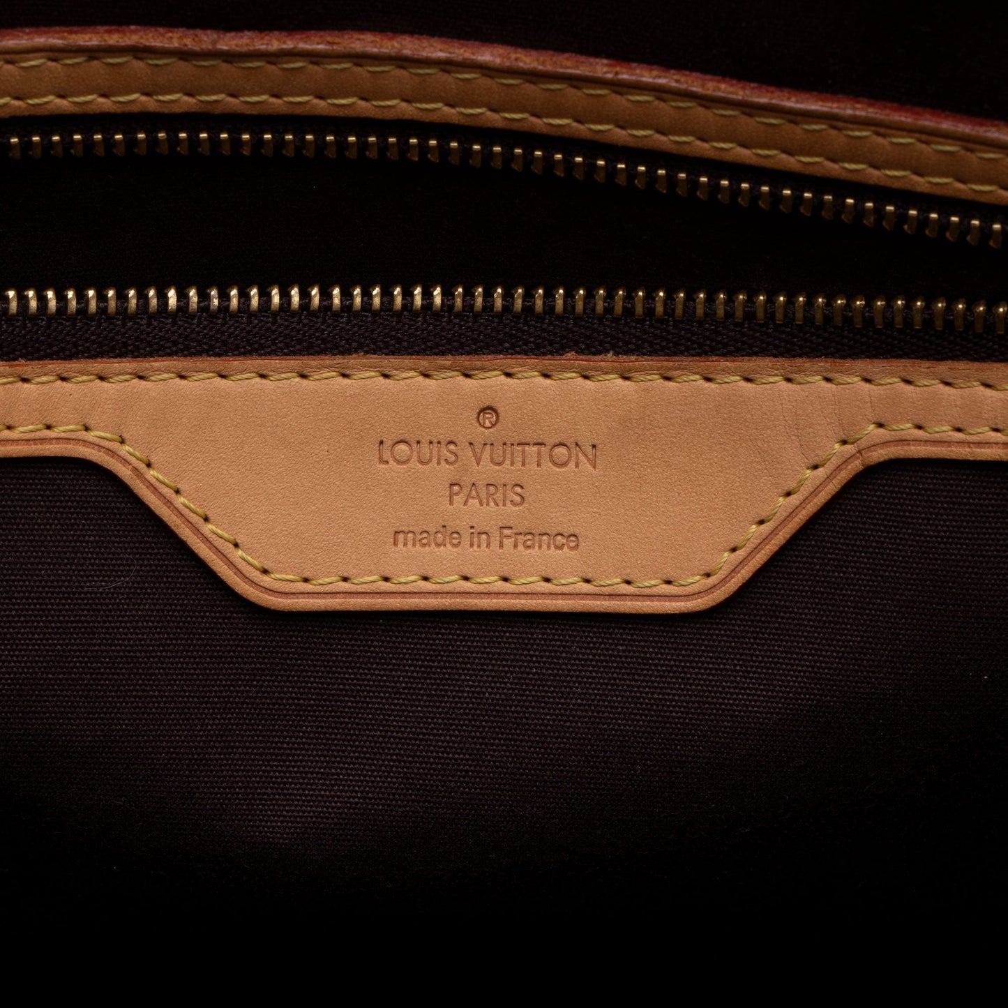 Louis Vuitton Monogram Vernis Brea MM Satchel (SHF-hgZDJV)