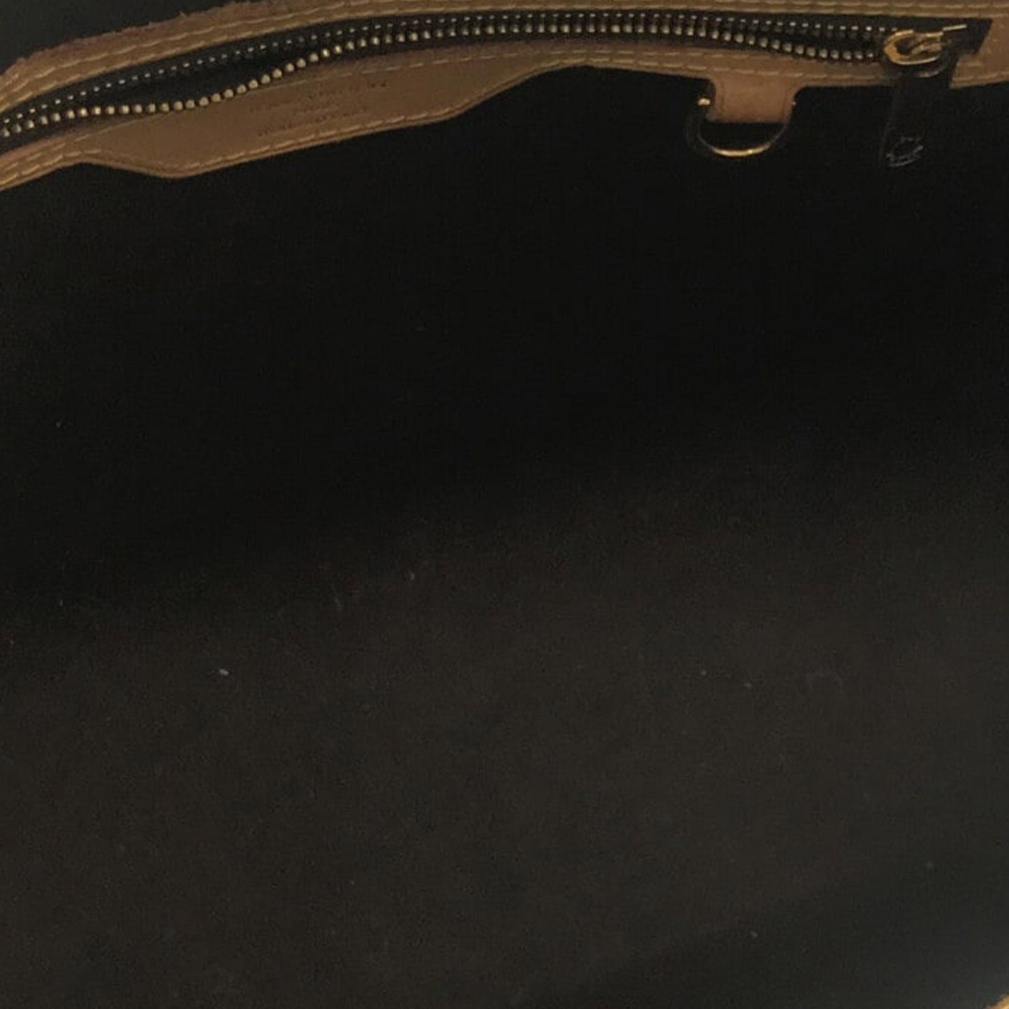 Louis Vuitton Monogram Vernis Brea MM (SHG-emSPes)