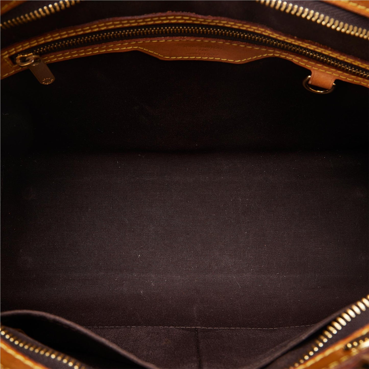 Louis Vuitton Monogram Vernis Brea MM (SHG-OqUUSZ)