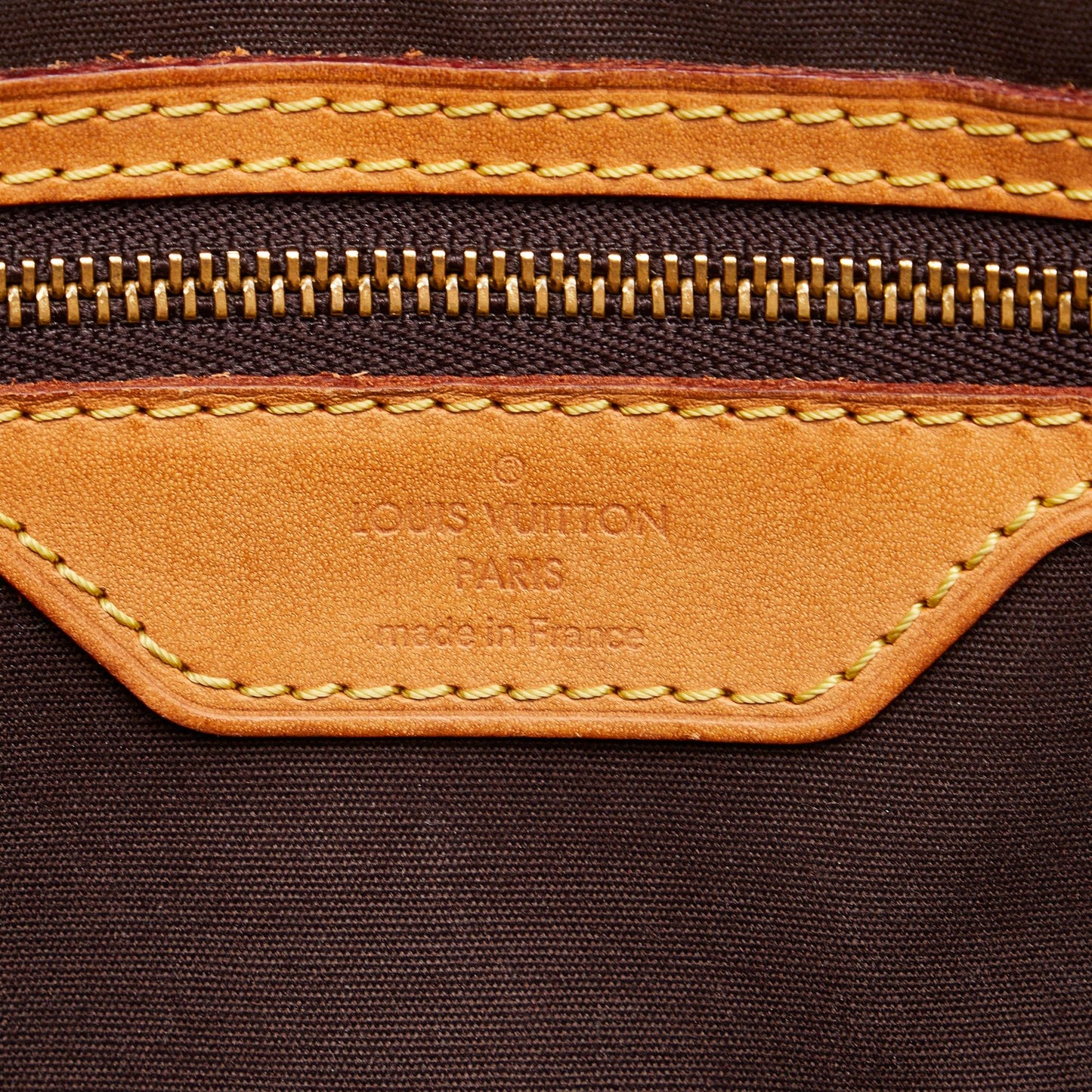 Louis Vuitton Monogram Vernis Brea MM (SHG-OqUUSZ)