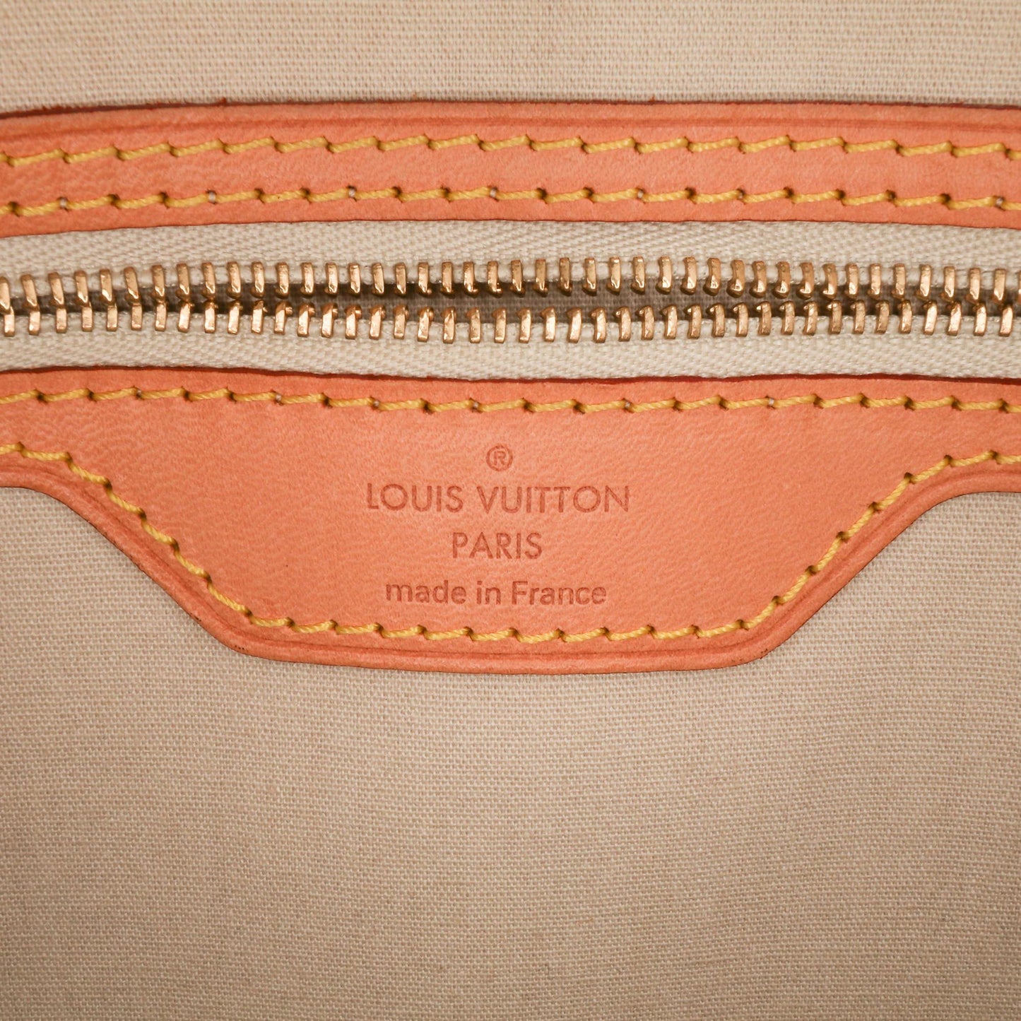 Louis Vuitton Monogram Vernis Brea MM