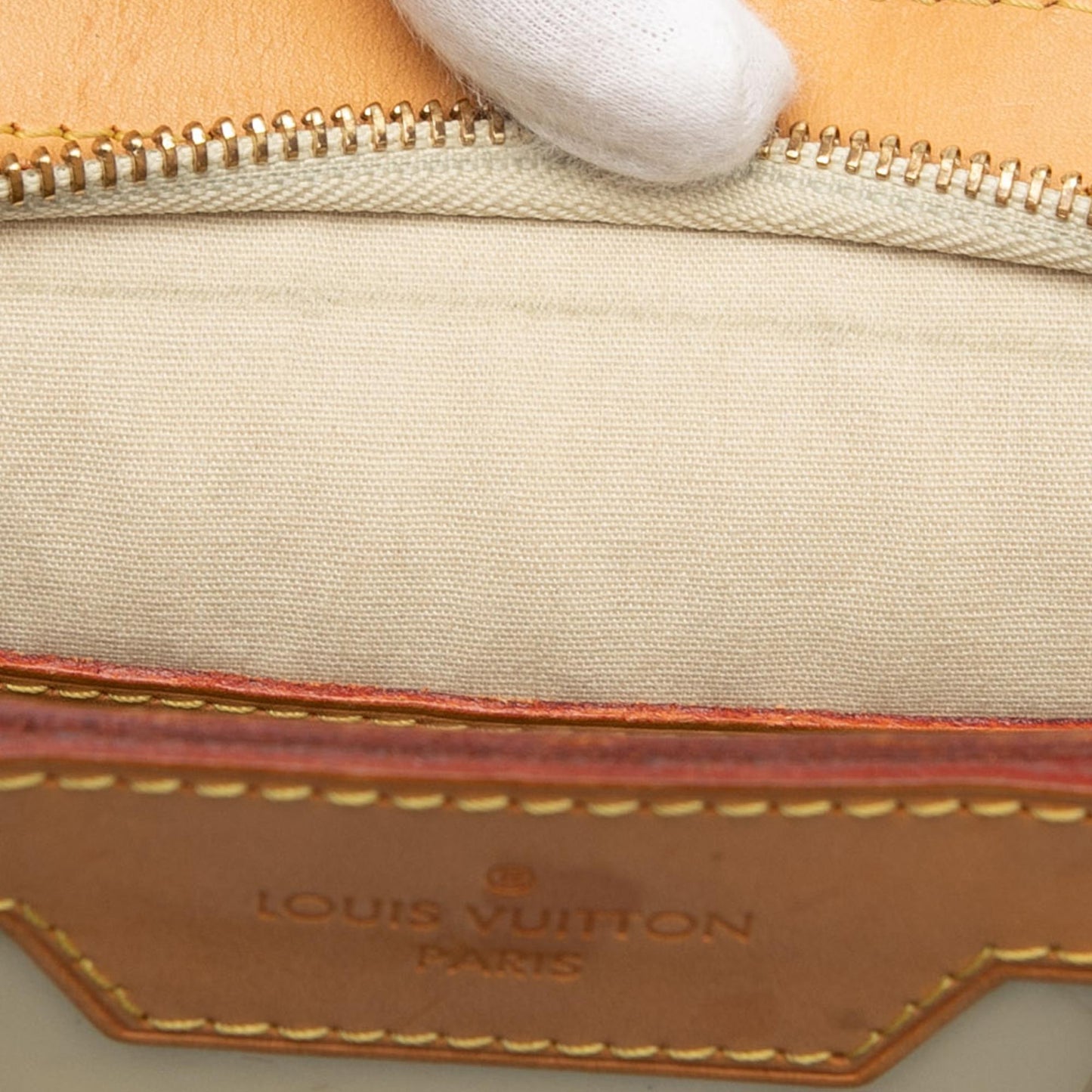 Louis Vuitton Monogram Vernis Brea MM