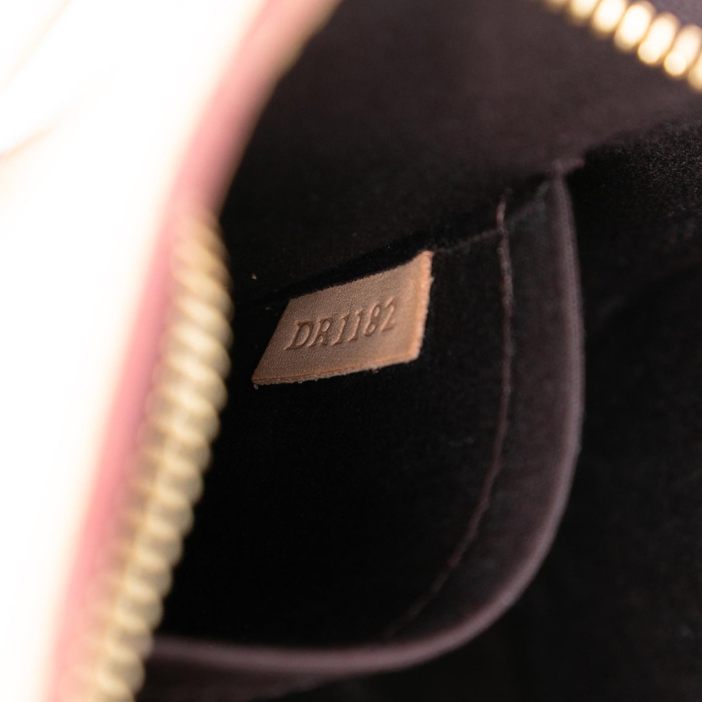 Louis Vuitton Monogram Vernis Brea MM