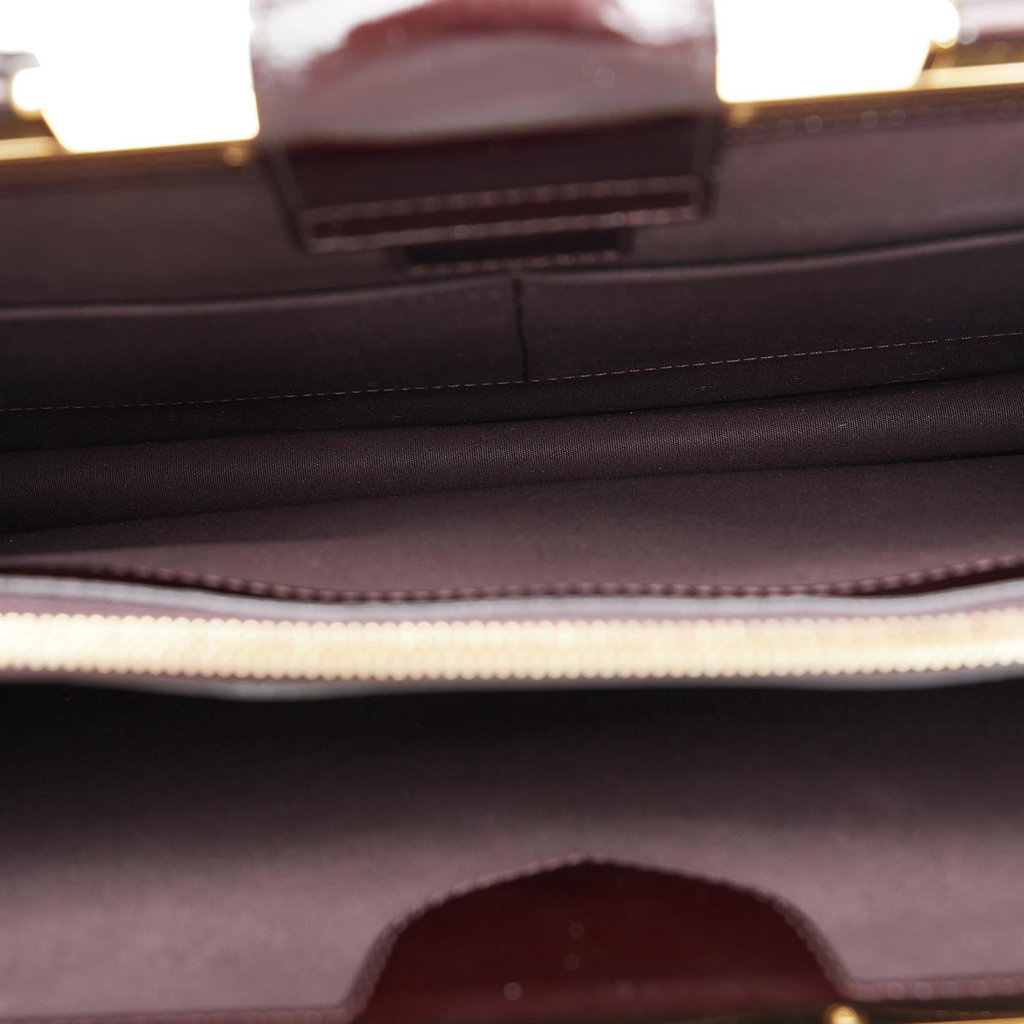 Louis Vuitton Monogram Vernis Deesse GM (SHG-Q8Q5nl)