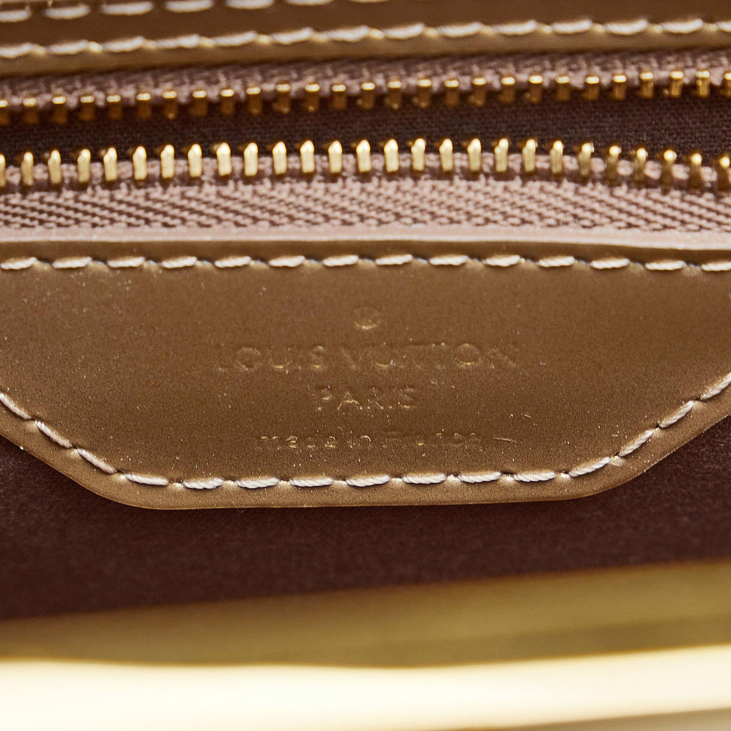 Louis Vuitton Monogram Vernis Deesse PM (SHG-E5HKc8)