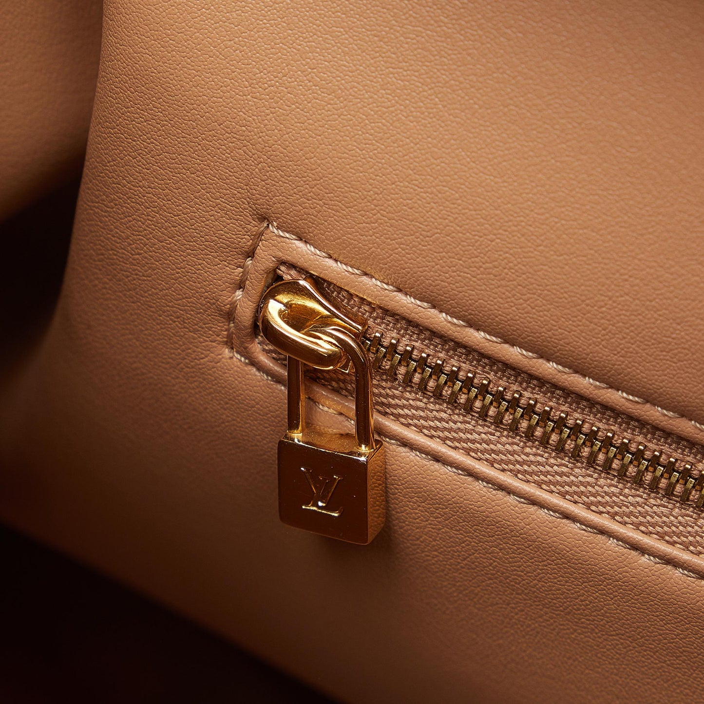 Louis Vuitton Monogram Vernis Houston (SHG-zcYcqf)