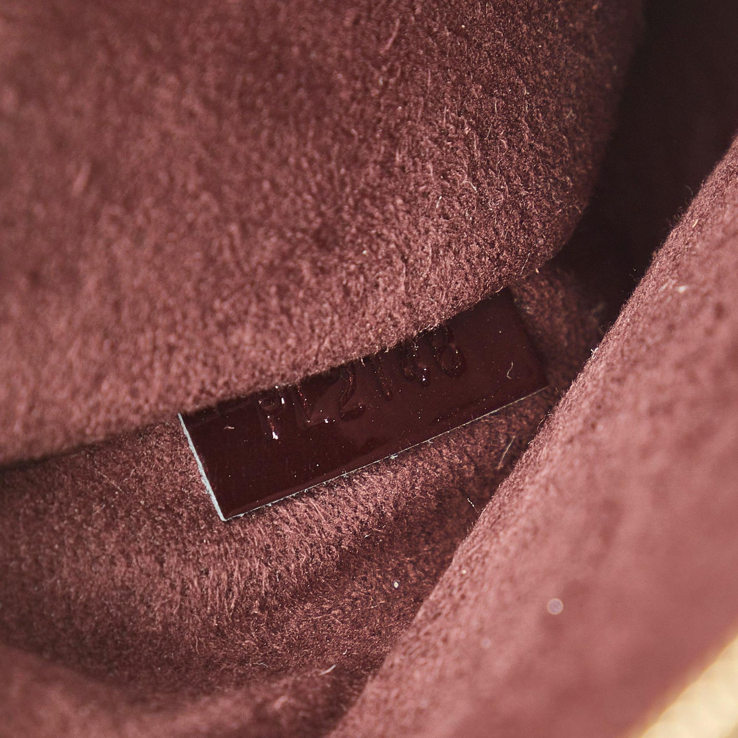 Louis Vuitton Monogram Vernis Long Beach MM (SHG-6biDTS)