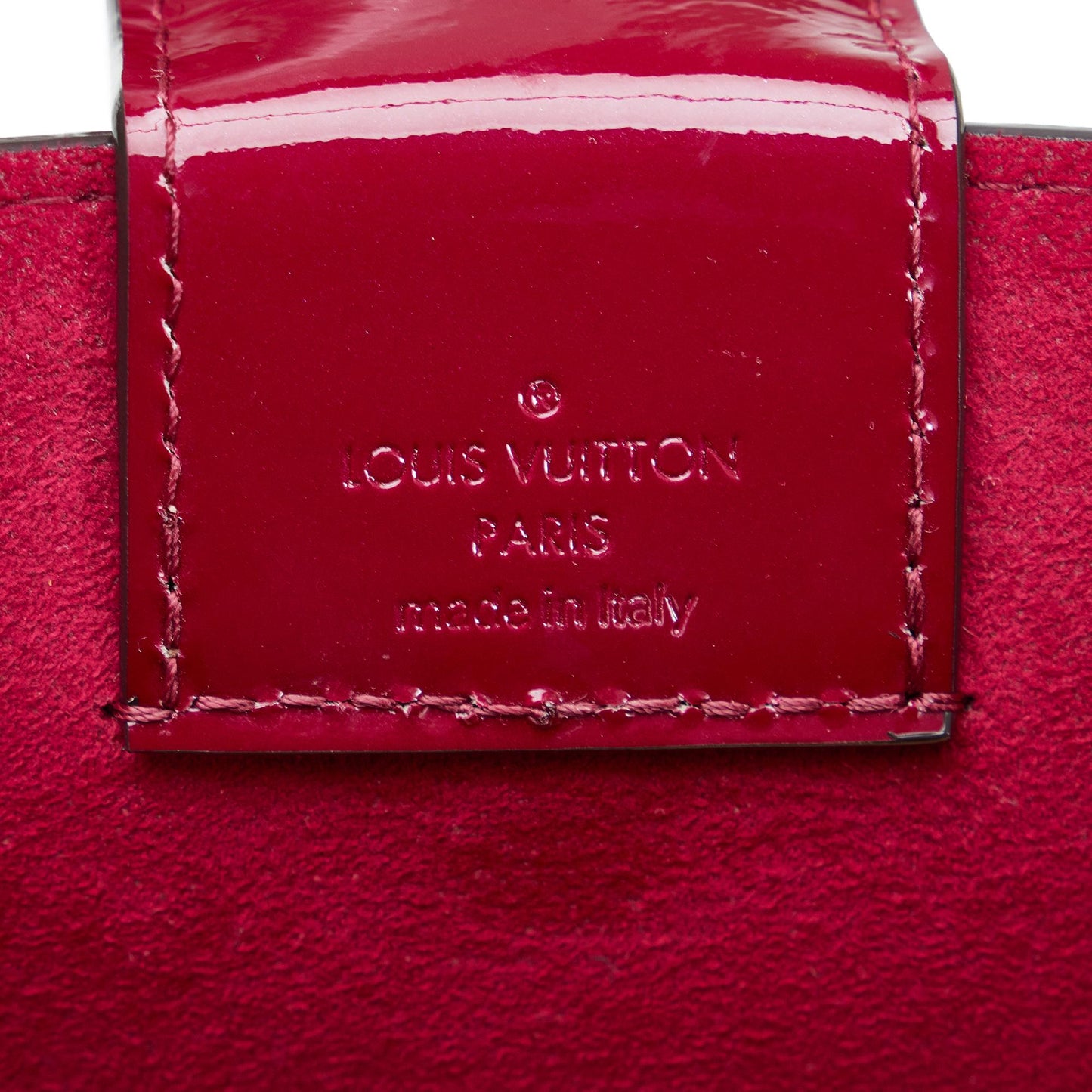 Louis Vuitton Monogram Vernis Long Beach PM (SHG-54rzAh)