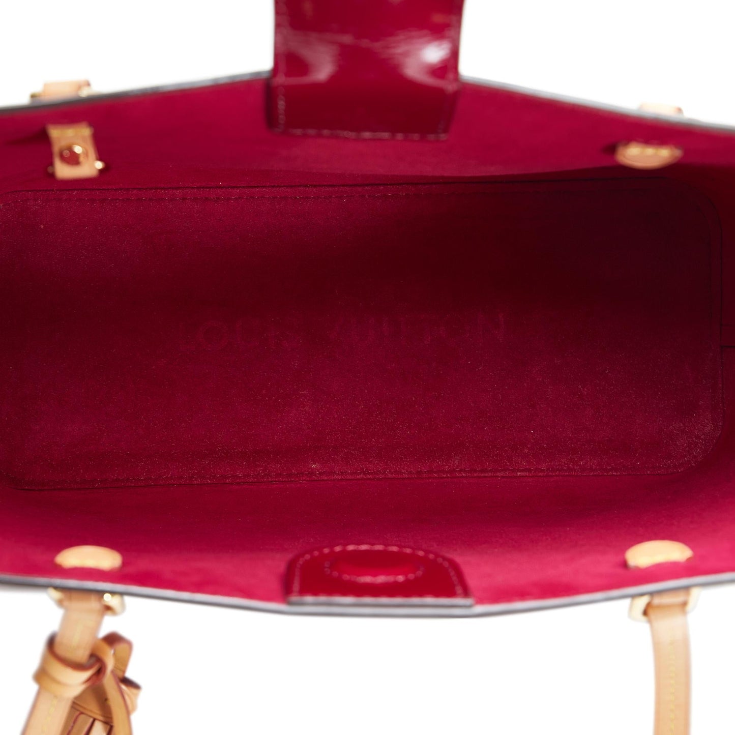 Louis Vuitton Monogram Vernis Long Beach PM (SHG-54rzAh)