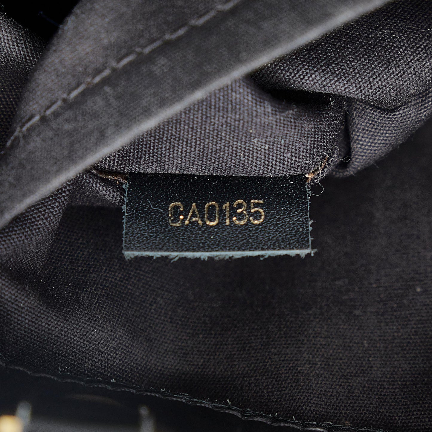 Louis Vuitton Monogram Vernis Montaigne BB (SHG-UBbqew)