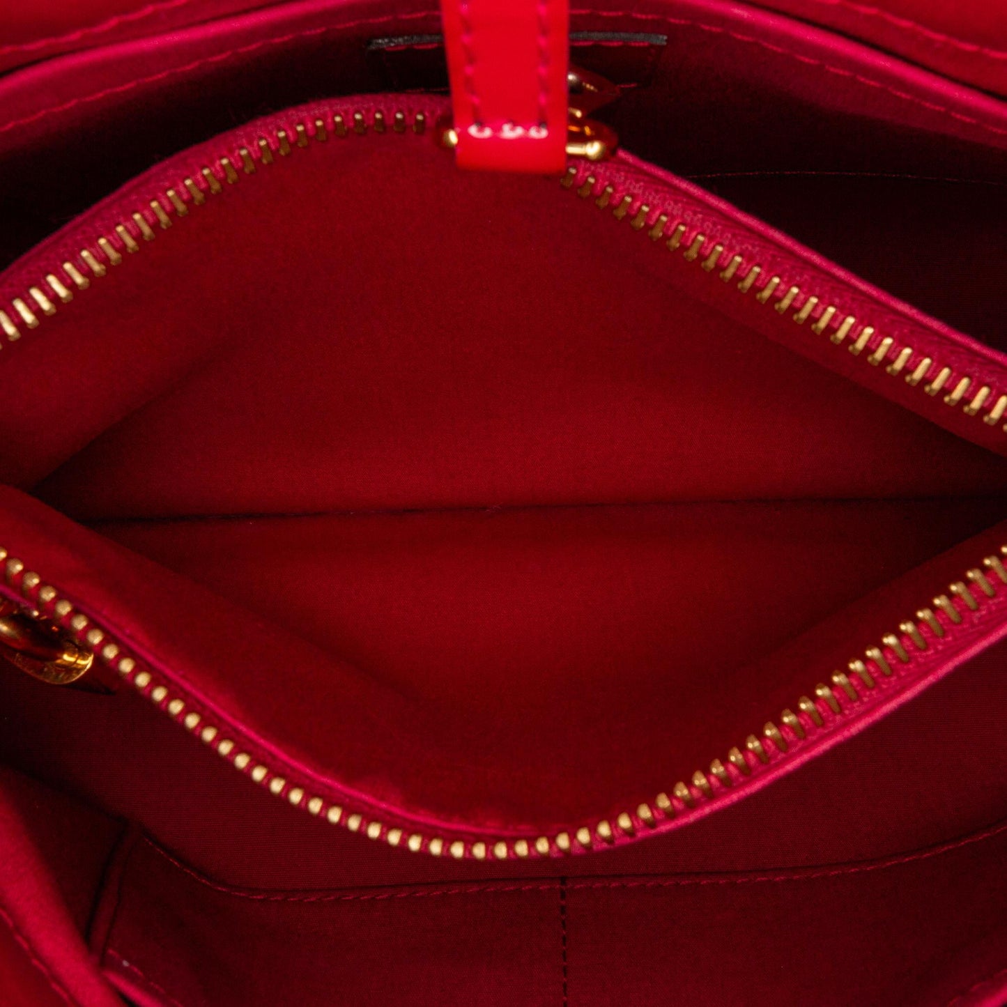 Louis Vuitton Monogram Vernis Montaigne BB (SHG-hRqyY5)