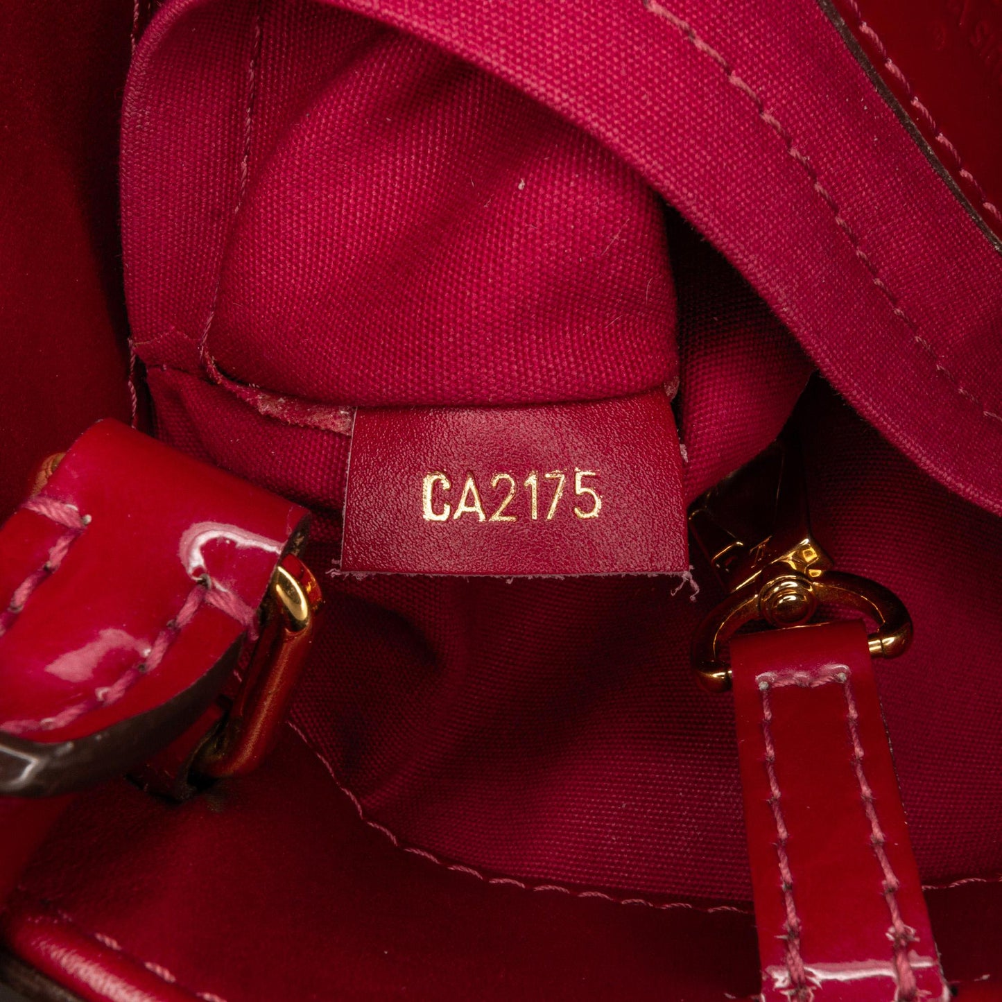 Louis Vuitton Monogram Vernis Montaigne BB (SHG-UkZSaI)