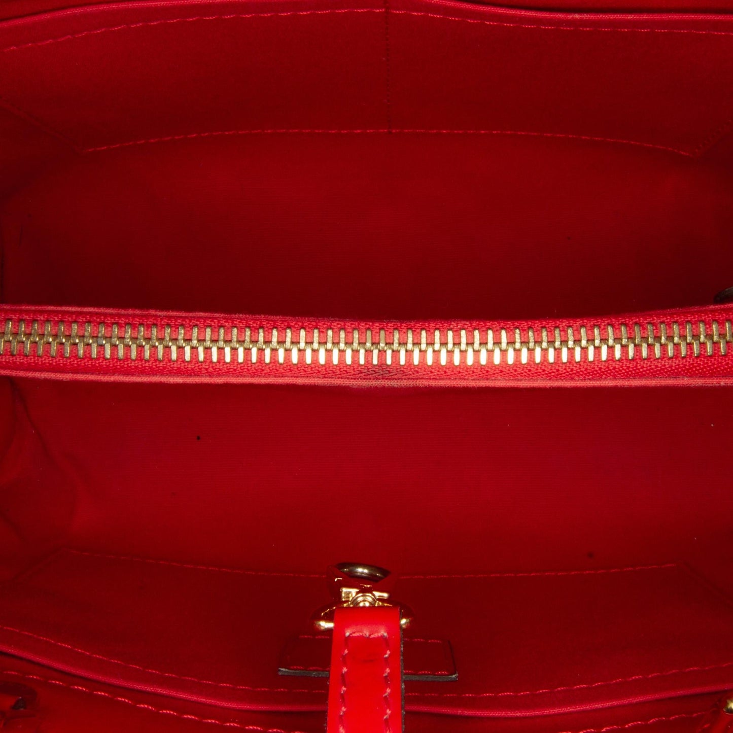 Louis Vuitton Monogram Vernis Montaigne BB (SHG-v8kJTe)