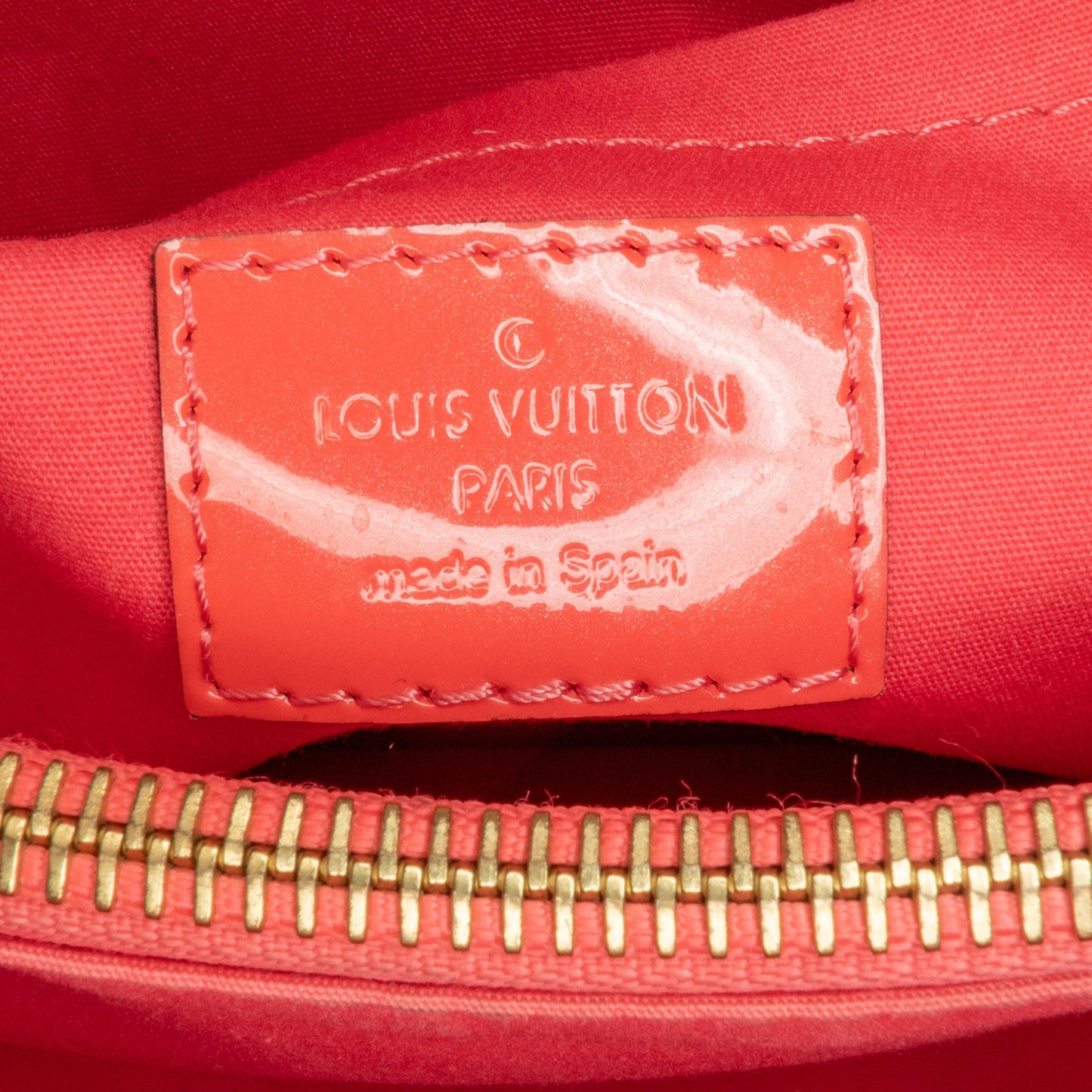 Louis Vuitton Monogram Vernis Montaigne BB (SHG-8u40wJ)