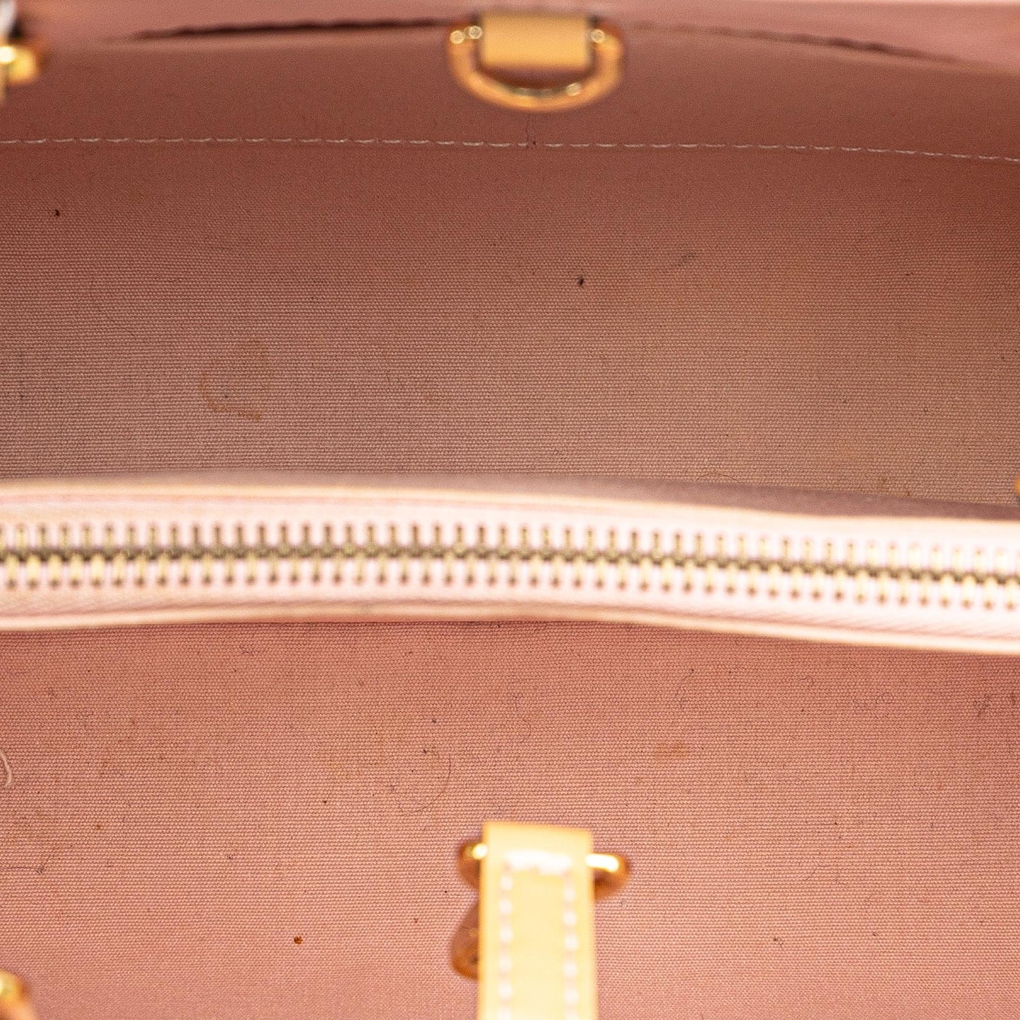 Louis Vuitton Monogram Vernis Montaigne BB