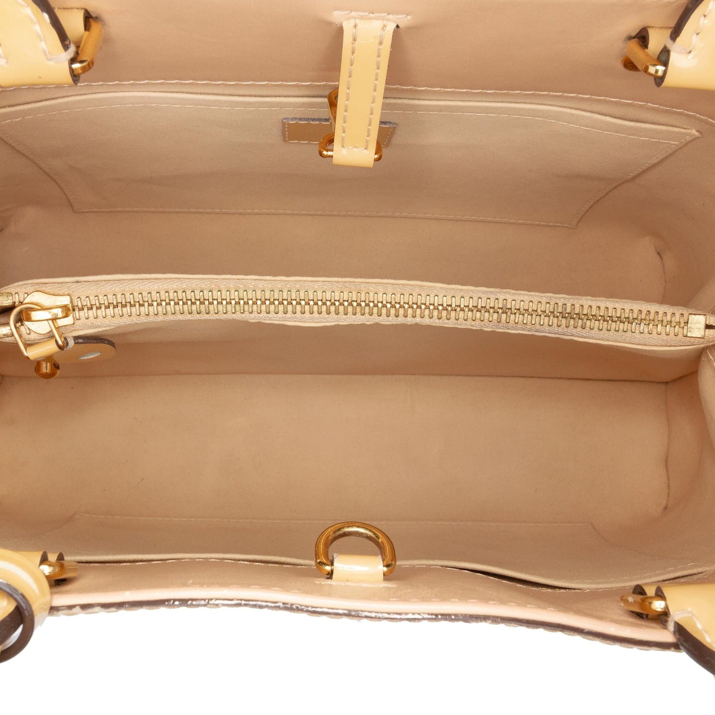 Louis Vuitton Monogram Vernis Montaigne MM