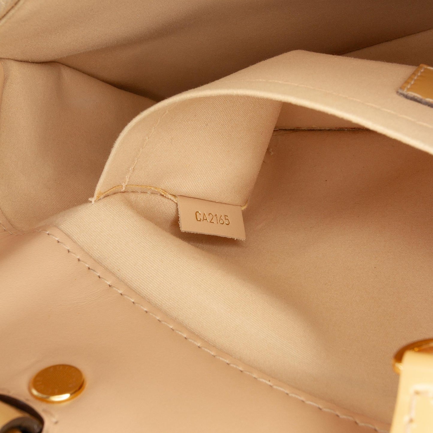 Louis Vuitton Monogram Vernis Montaigne MM