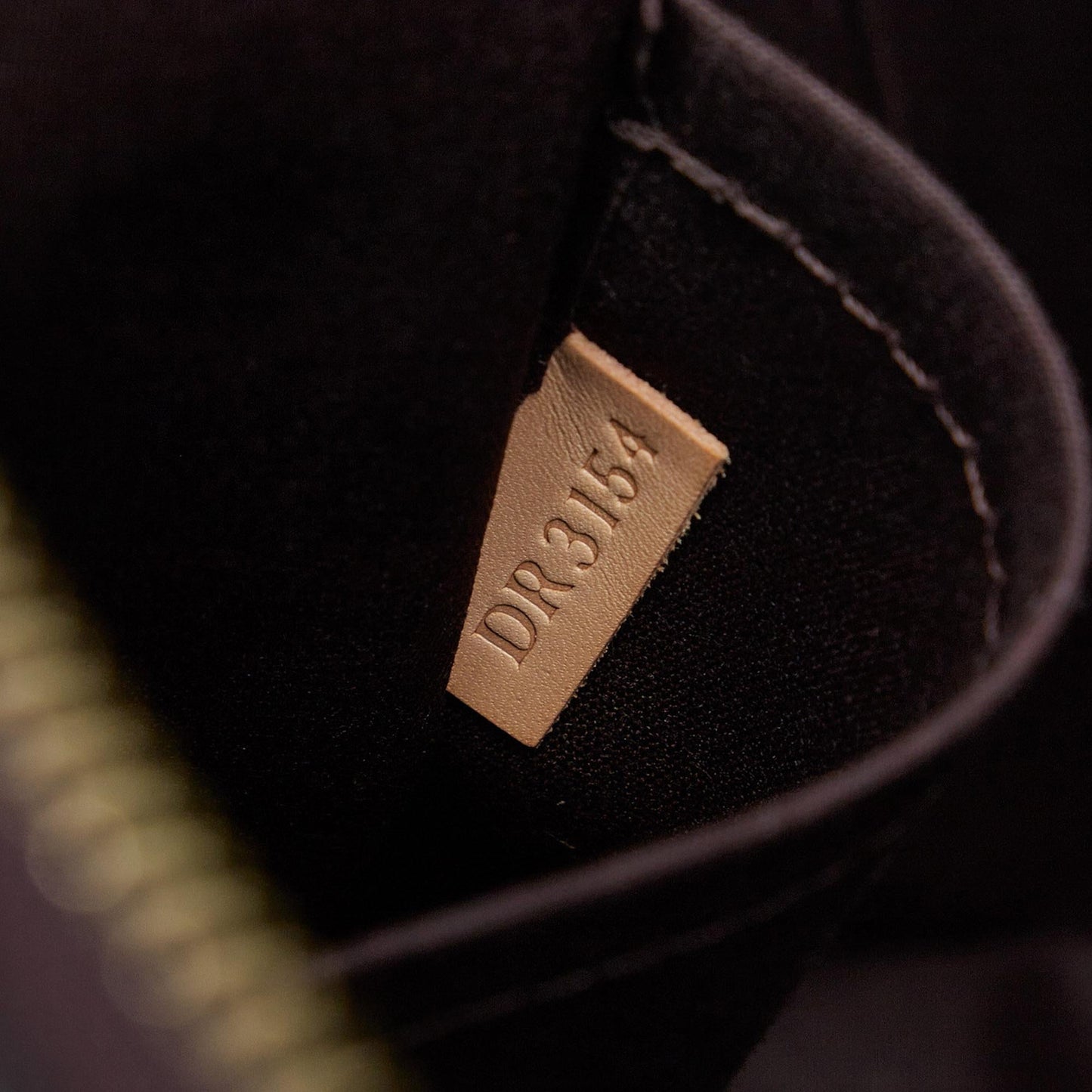 Louis Vuitton Monogram Vernis Montebello MM (SHG-OmdZod)