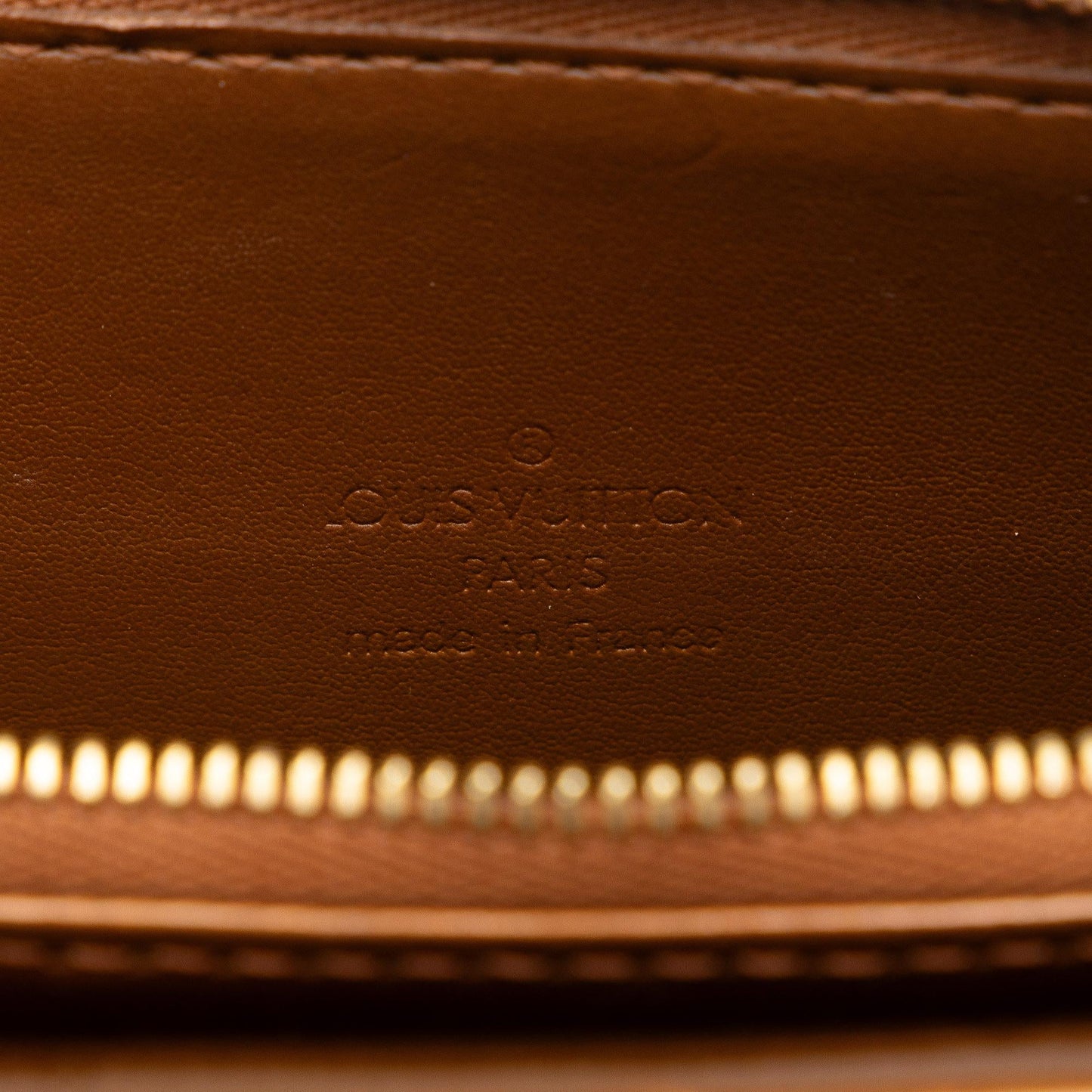 Louis Vuitton Monogram Vernis Pochette Mott (SHG-j3KnDR)