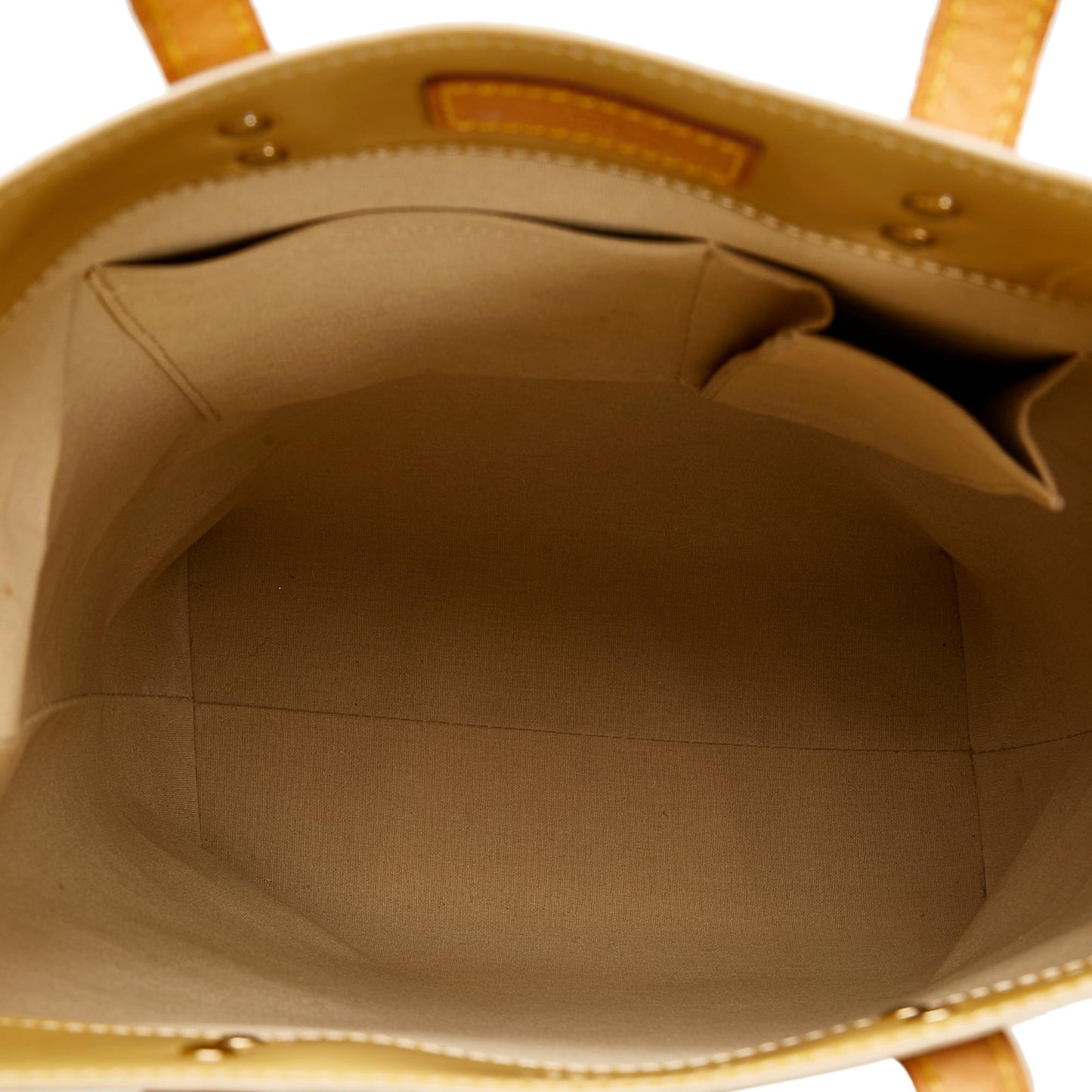 Louis Vuitton Monogram Vernis Reade MM (SHG-V0esGk)