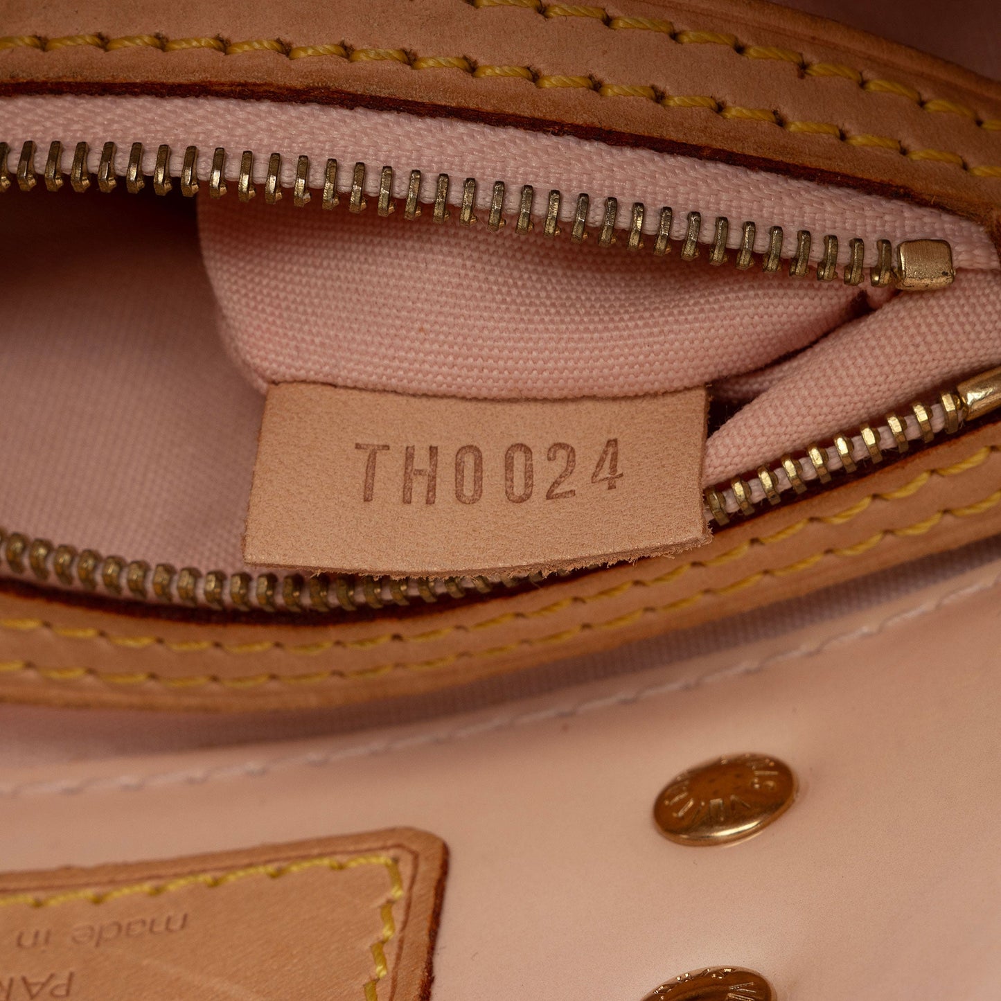 Louis Vuitton Monogram Vernis Reade PM Tote (SHF-5baQ5S)
