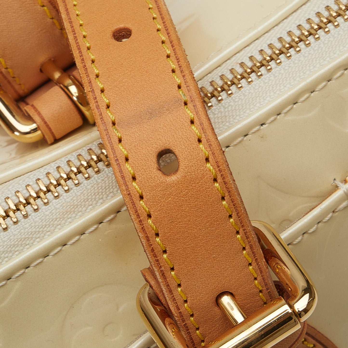 Louis Vuitton Monogram Vernis Rosewood Avenue (SHG-JEhDLG)