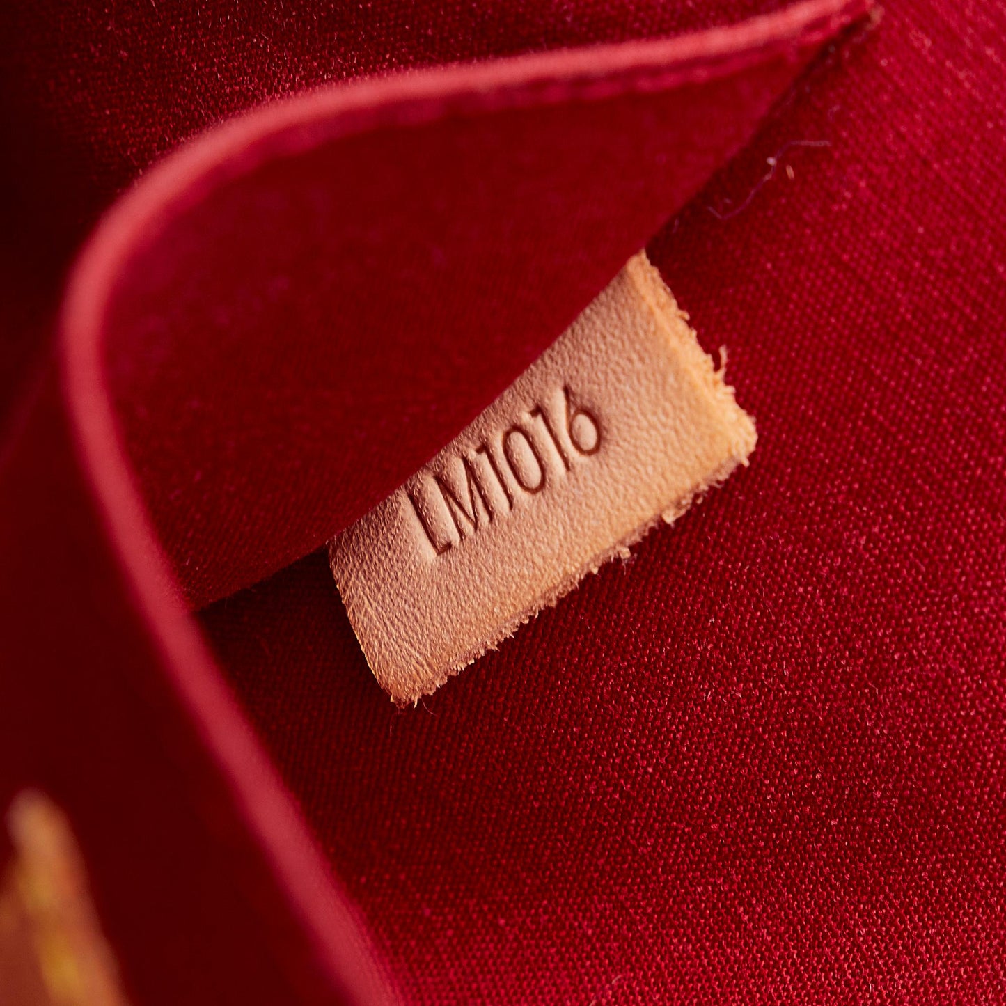 Louis Vuitton Monogram Vernis Roxbury Drive (SHG-mVtcmI)