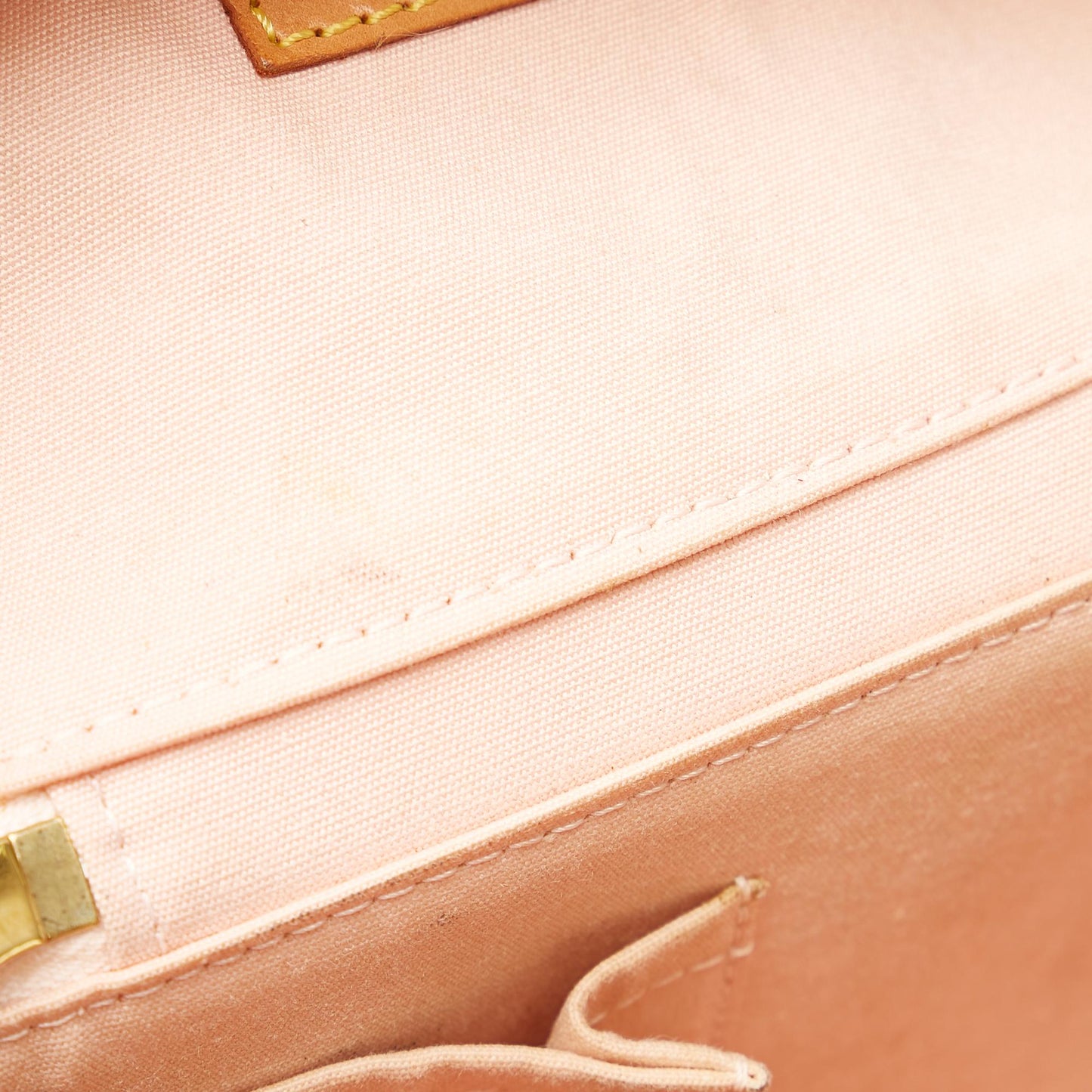 Louis Vuitton Monogram Vernis Sullivan Vertical (SHG-34873)