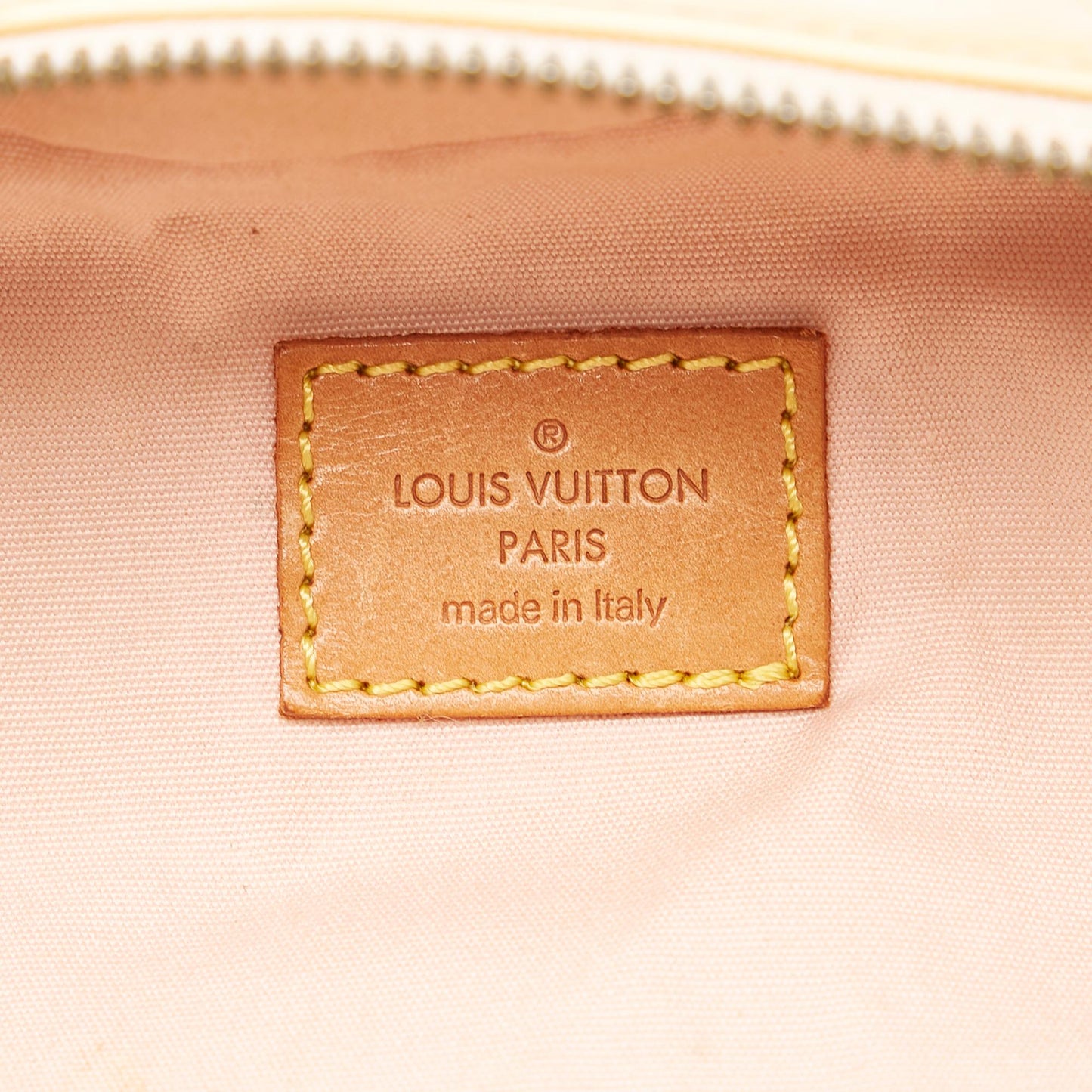Louis Vuitton Monogram Vernis Sullivan Vertical (SHG-34873)