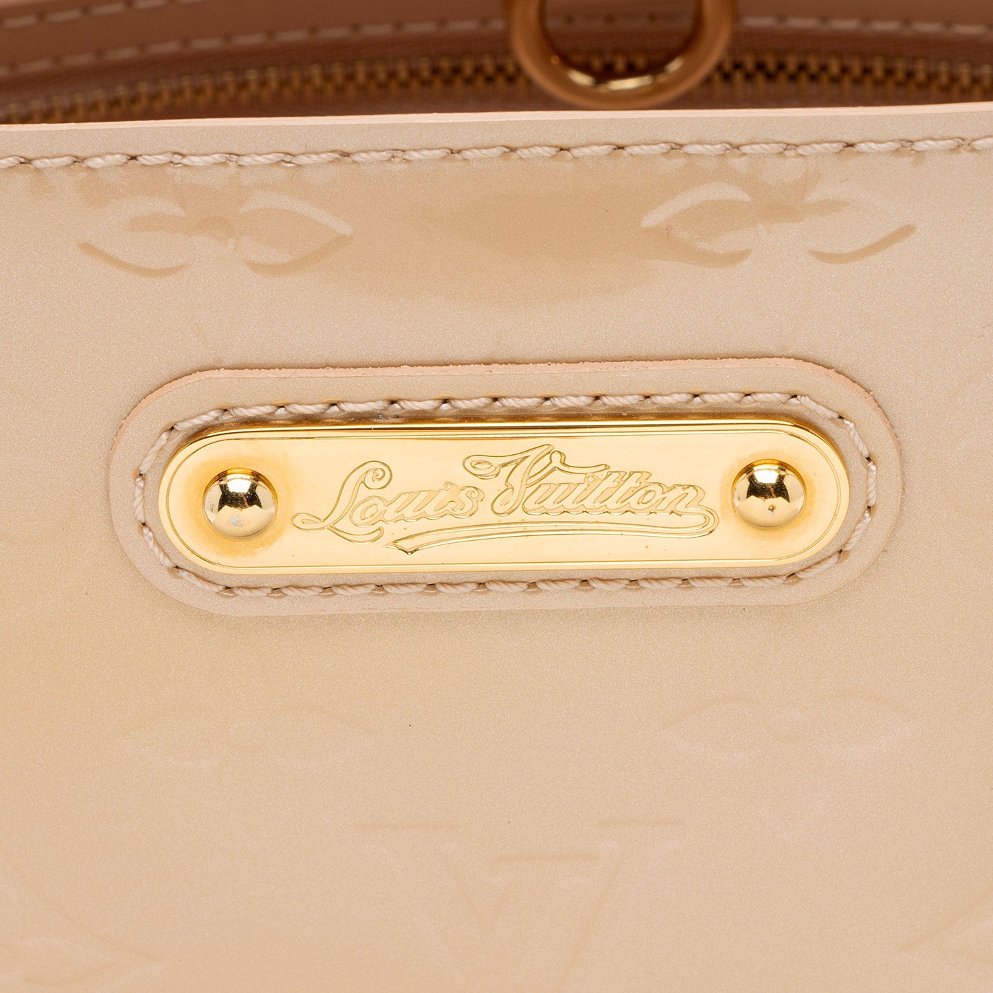 Louis Vuitton Monogram Vernis Wilshire PM Tote (SHF-LIDh3x)