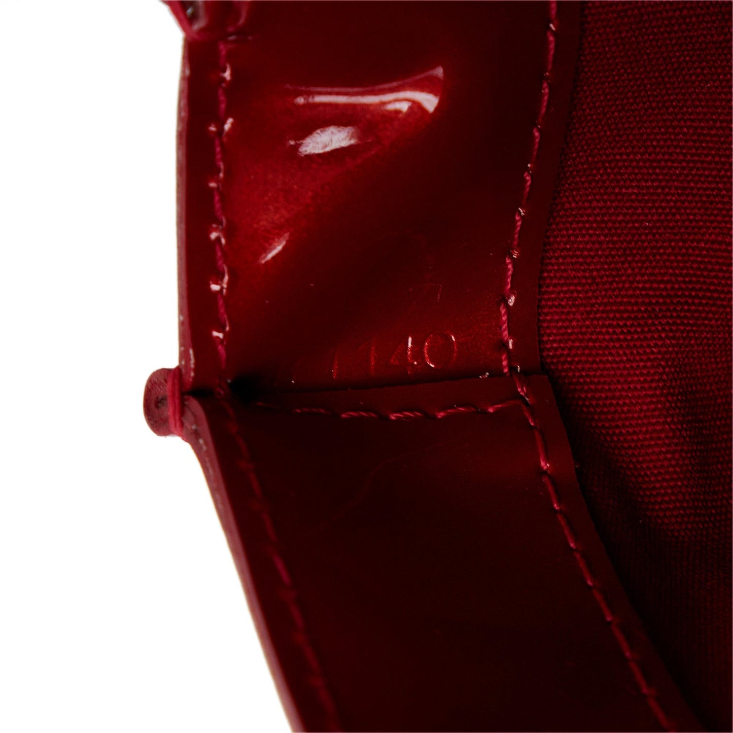 Louis Vuitton Monogram Vernis Wilshire PM (SHG-a7HjnB)