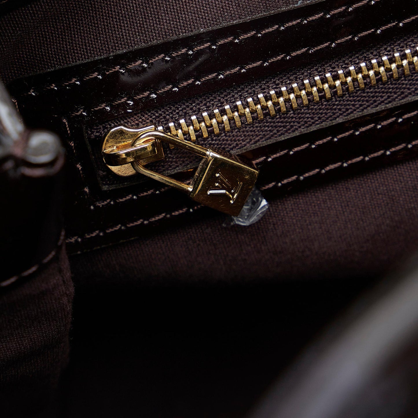 Louis Vuitton Monogram Vernis Wilshire PM (SHG-UT6Xe5)