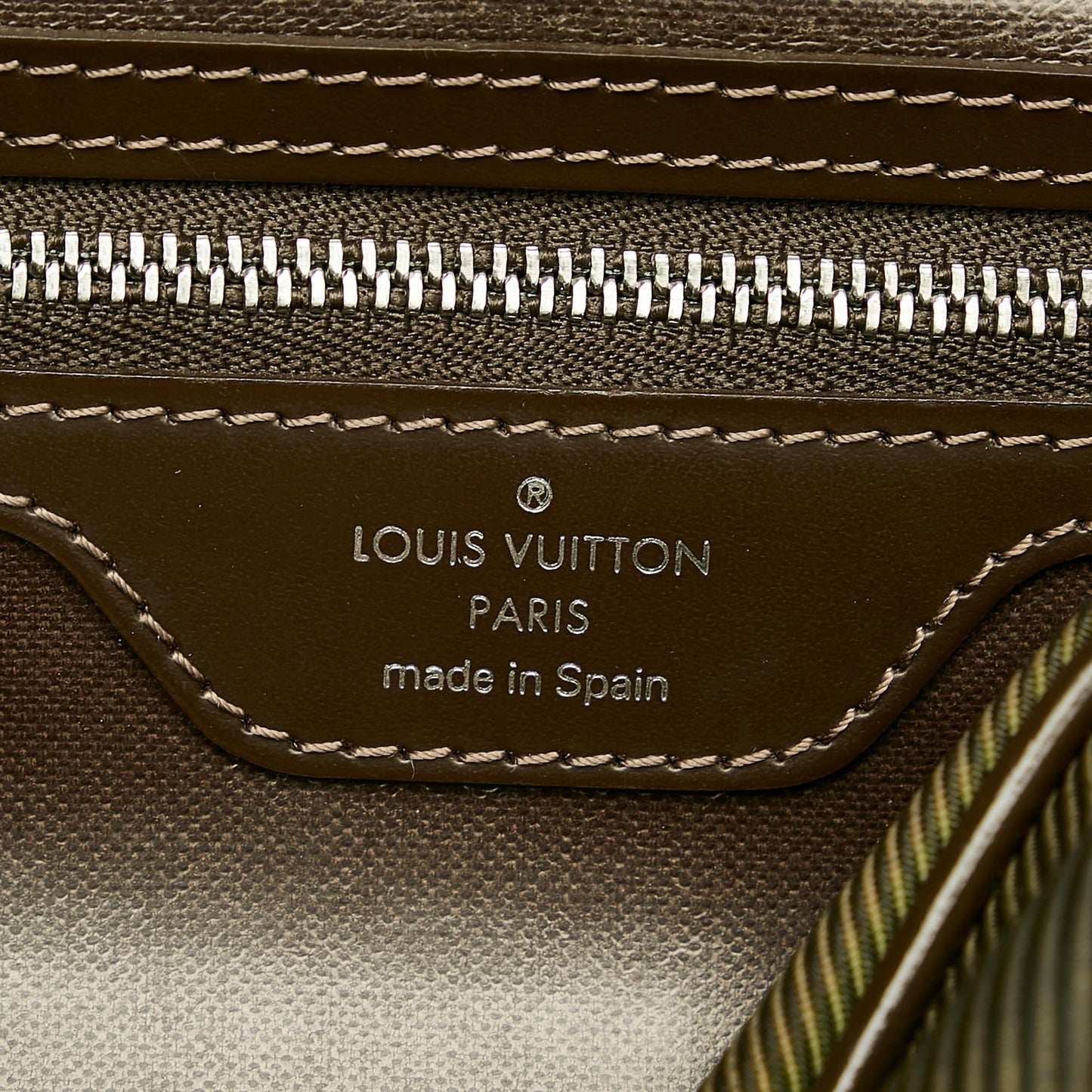 Louis Vuitton Palana Toiletry (SHG-37432)