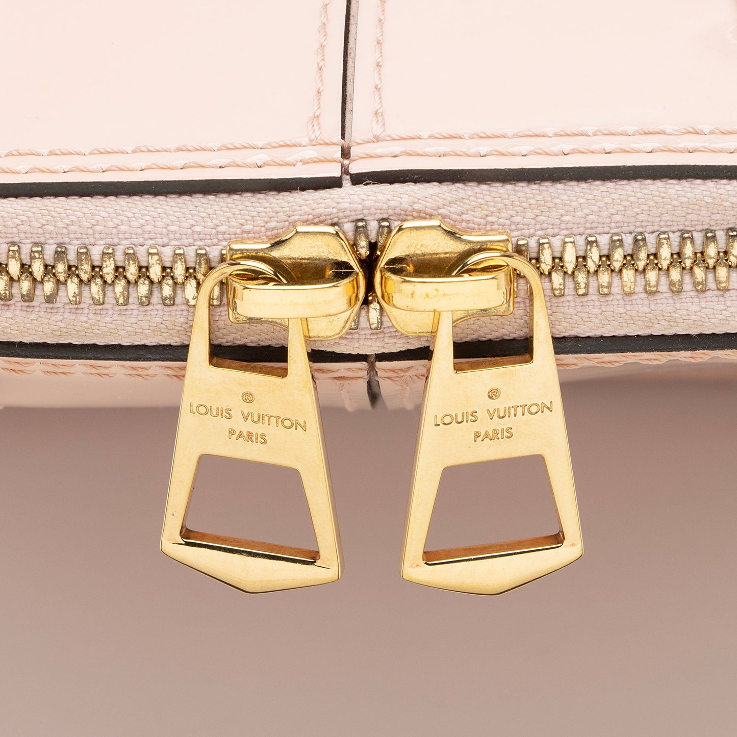 Louis Vuitton Patent Leather Alma BB Satchel (SHF-NVyByb)