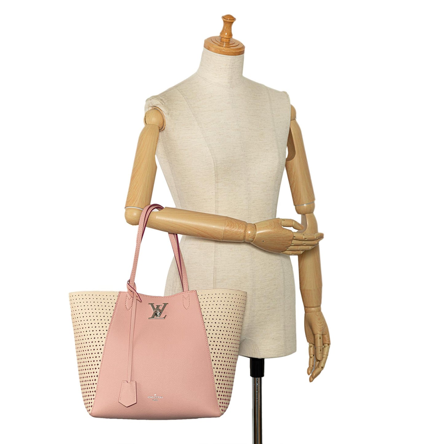 Louis Vuitton Perforated Lockme Cabas (SHG-pc9lXu)