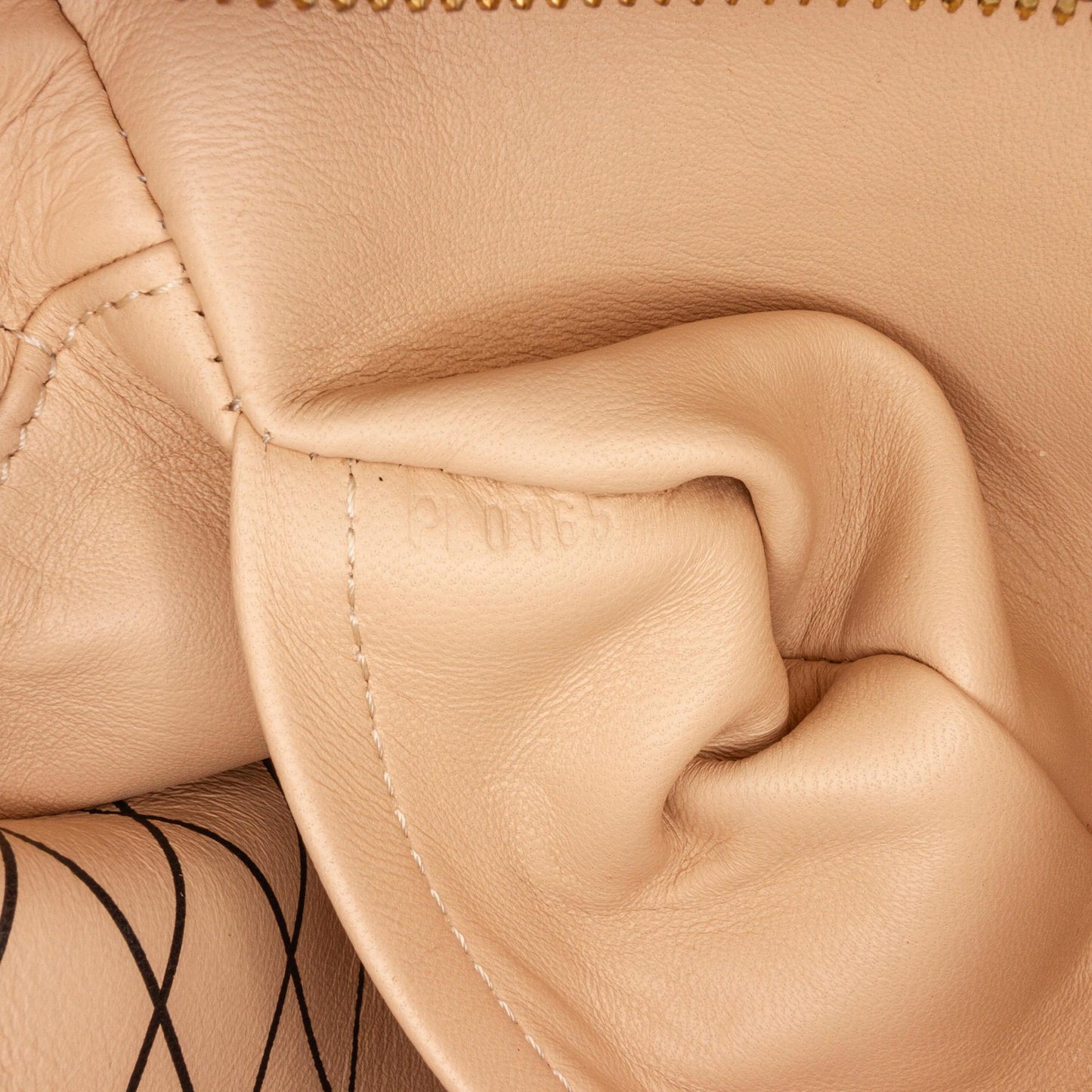 Louis Vuitton Petite Malle Soft MM (SHG-rkLoum)