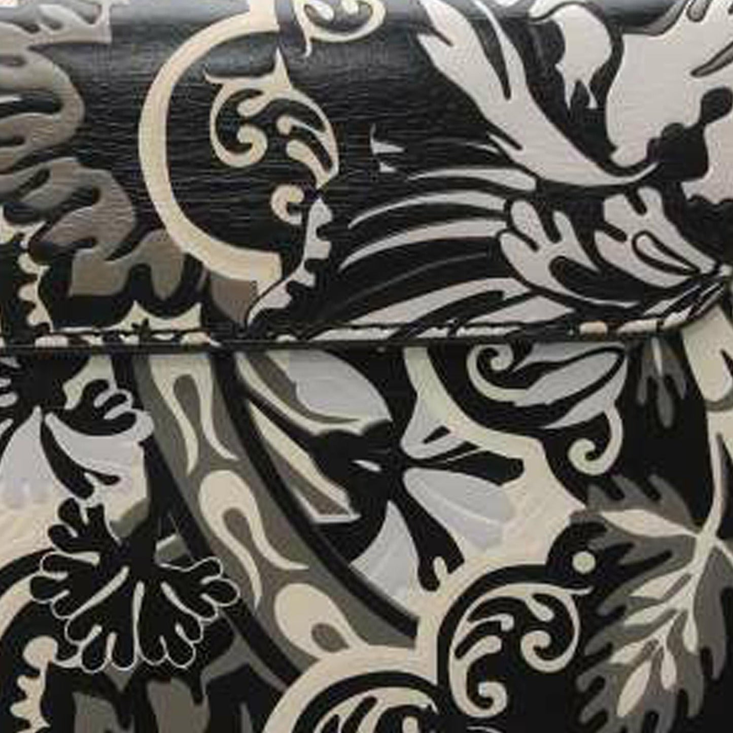 Louis Vuitton Printed Epi Twist PM (SHG-K3UaYm)