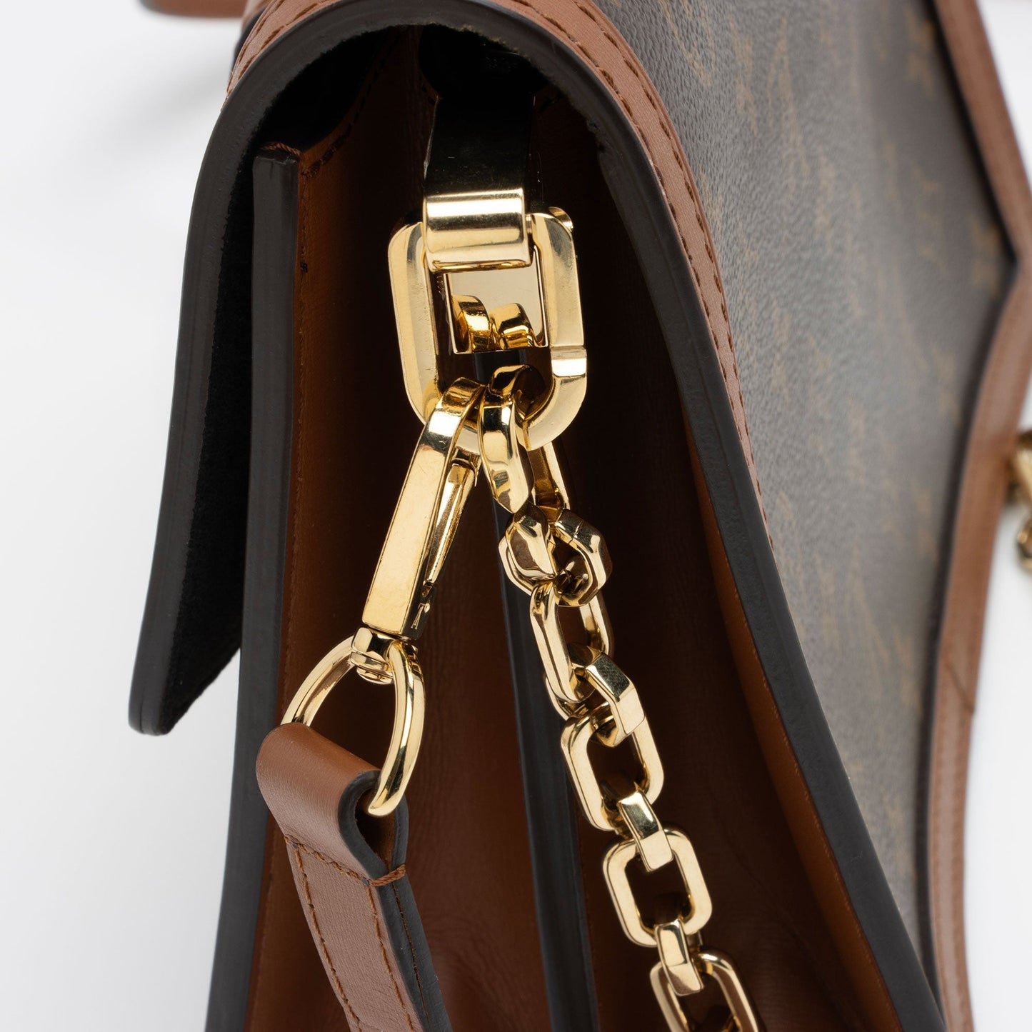 Louis Vuitton Reverse Monogram Dauphine MM Shoulder Bag (SHF-ioa83y)