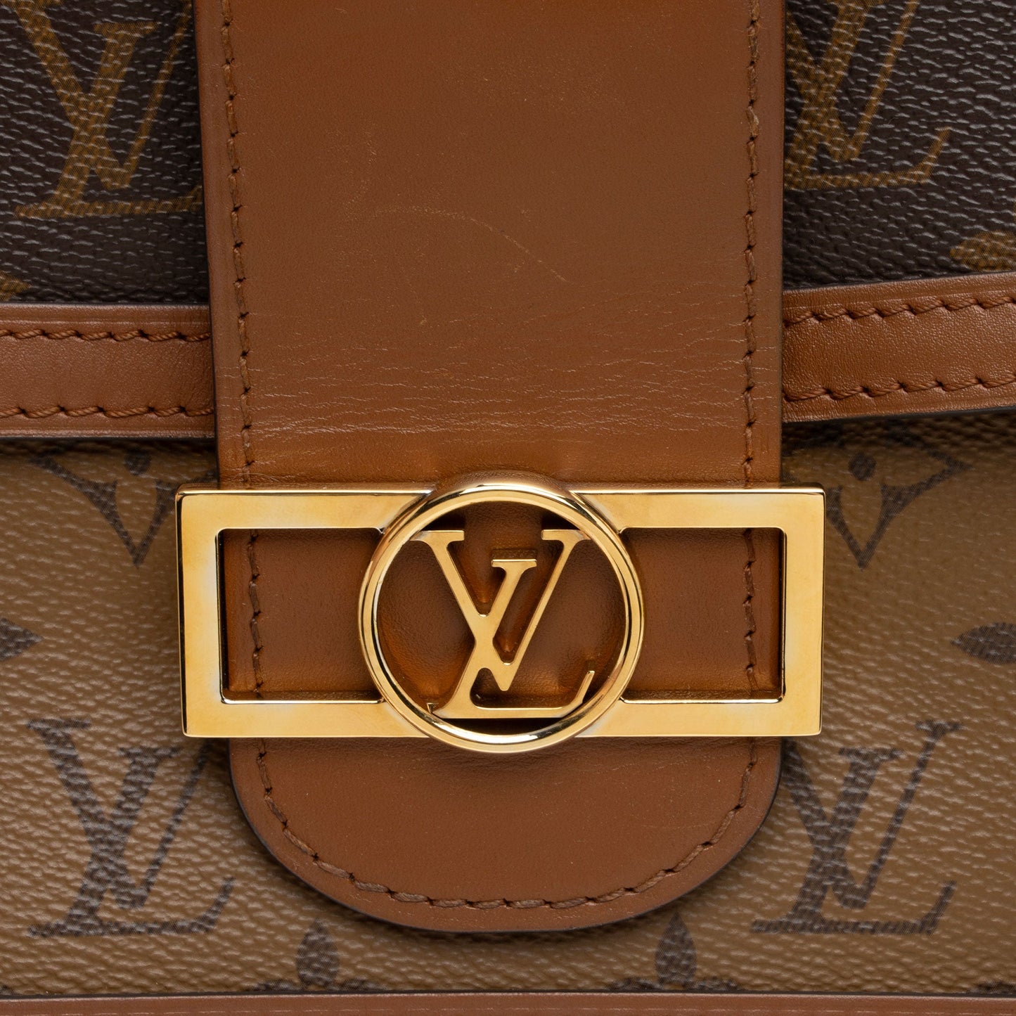 Louis Vuitton Reverse Monogram Dauphine MM Shoulder Bag (SHF-VOdubV)