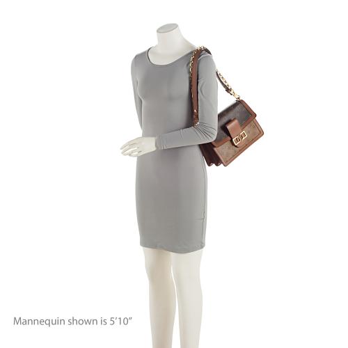 Louis Vuitton Reverse Monogram Dauphine MM Shoulder Bag (SHF-VOdubV)