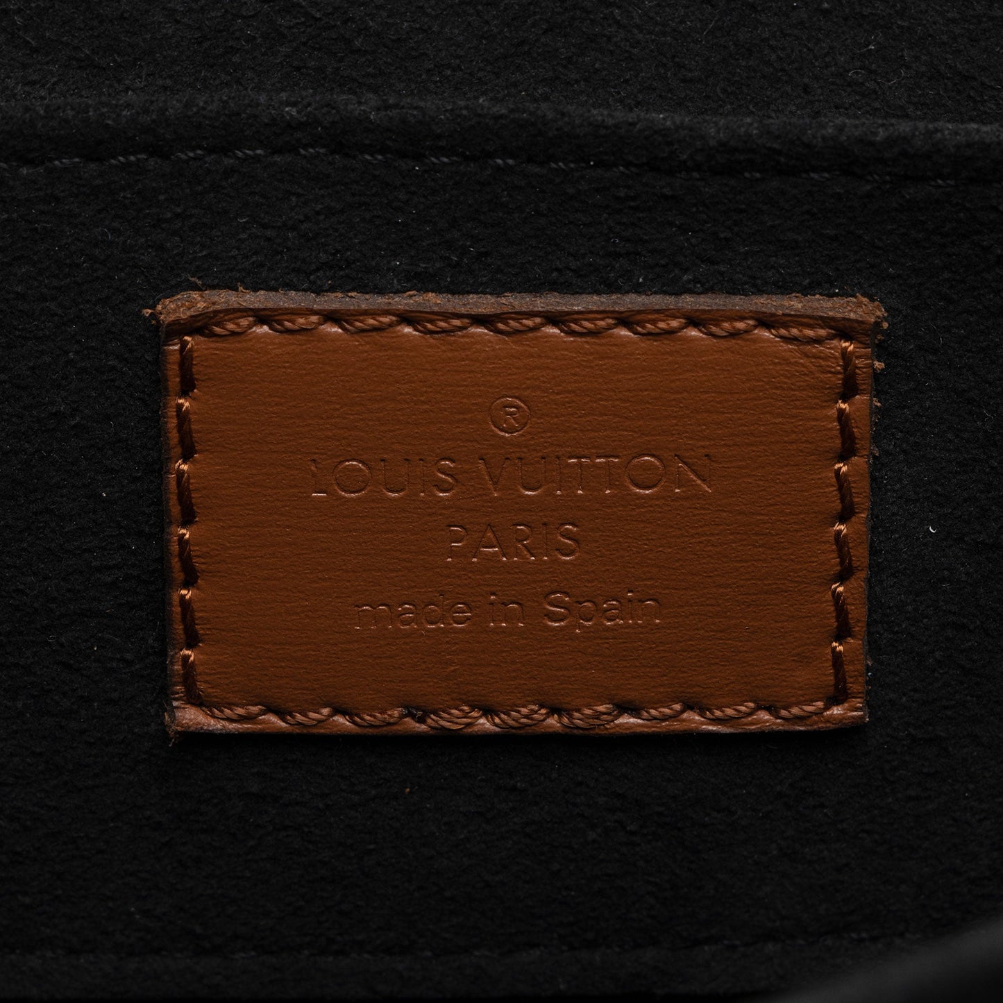 Louis Vuitton Reverse Monogram Dauphine Mini Shoulder Bag (SHF-NF159w)
