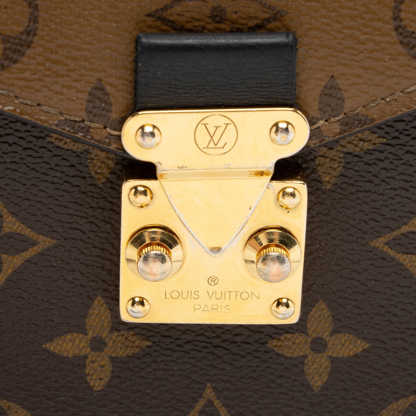 Louis Vuitton Reverse Monogram Pochette Metis Shoulder Bag -  (SHF-q1FZli)