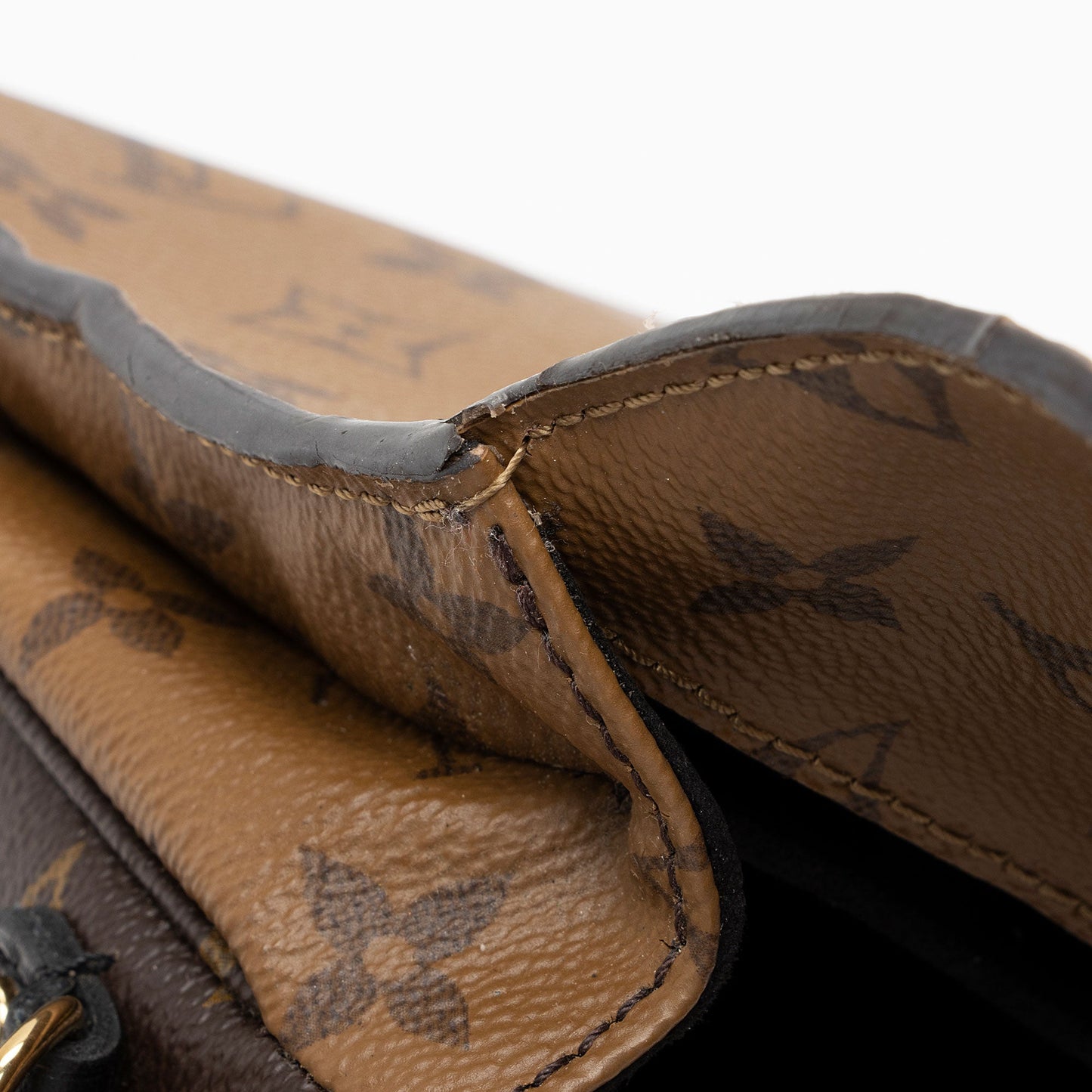 Louis Vuitton Reverse Monogram Pochette Metis Shoulder Bag (SHF-F3L3HO)
