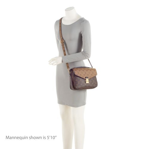 Louis Vuitton Reverse Monogram Pochette Metis Shoulder Bag (SHF-QRerUA)