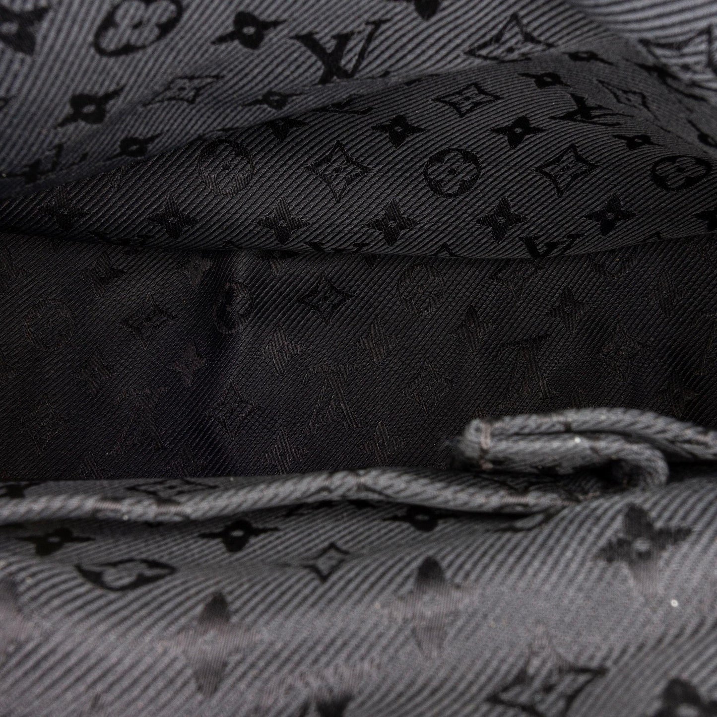 Louis Vuitton Sac Riveting (SHG-26664)